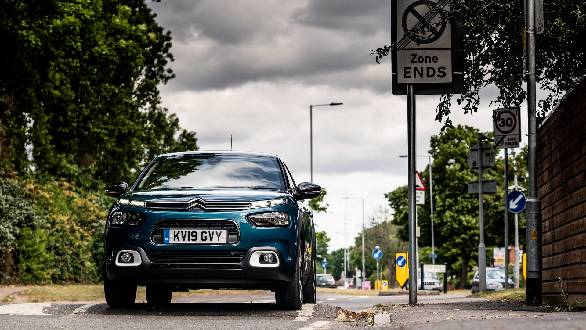 Citroen’s Progressive Hydraulic Cushion Technology Can Make Speed Bumps Less Of An Issue