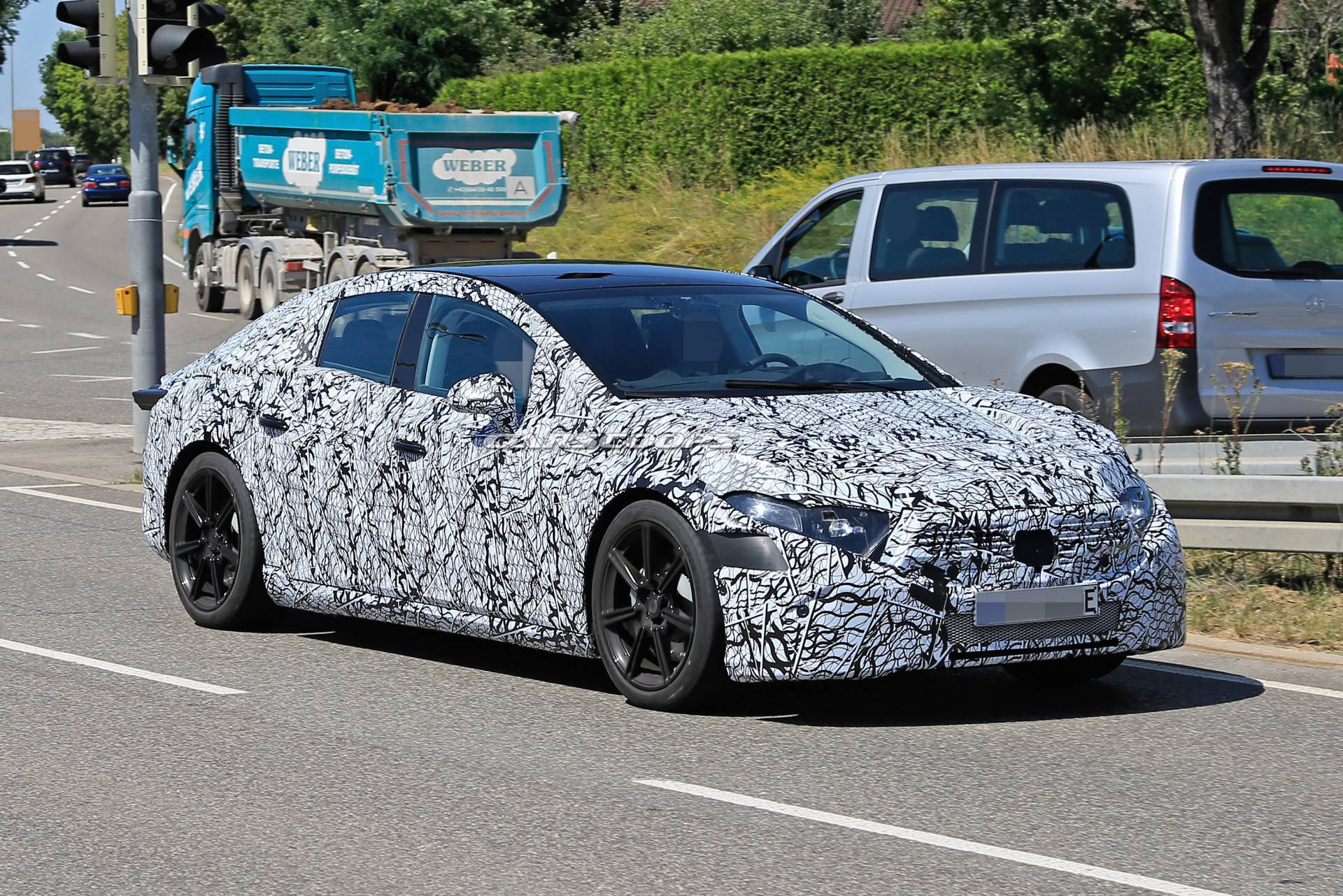 2021 Mercedes EQS Electric Flagship Shows Production Body, Should Porsche Taycan Worry?