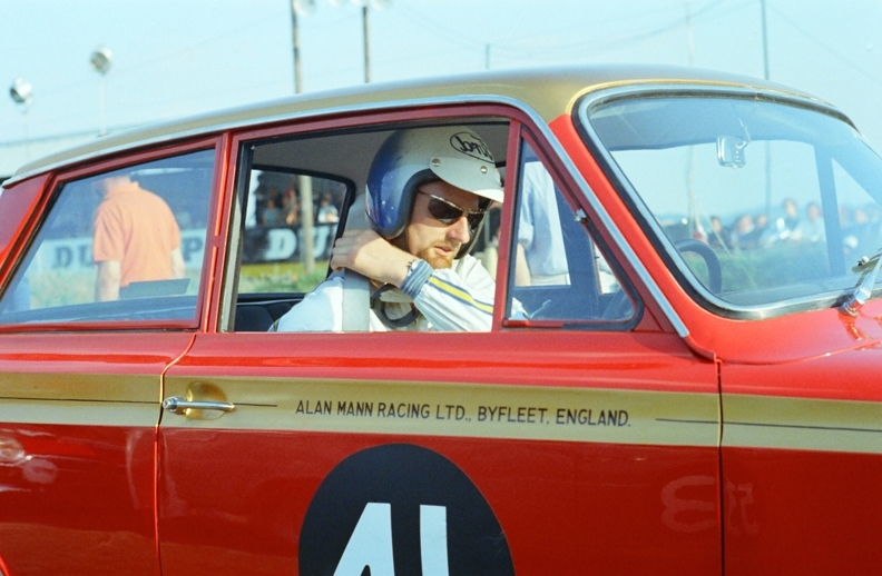 1965 Lotus Cortina Sells For Three Times More Than A Ferrari F430!