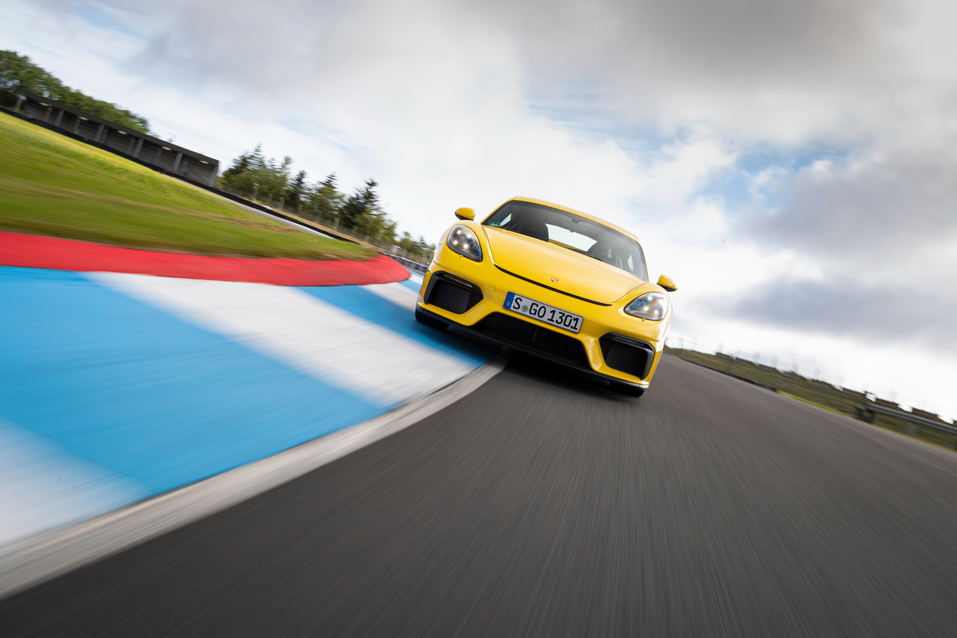 Massive Gallery Lets Us Bask In The Glory Of The 2020 Porsche 718 Cayman GT4