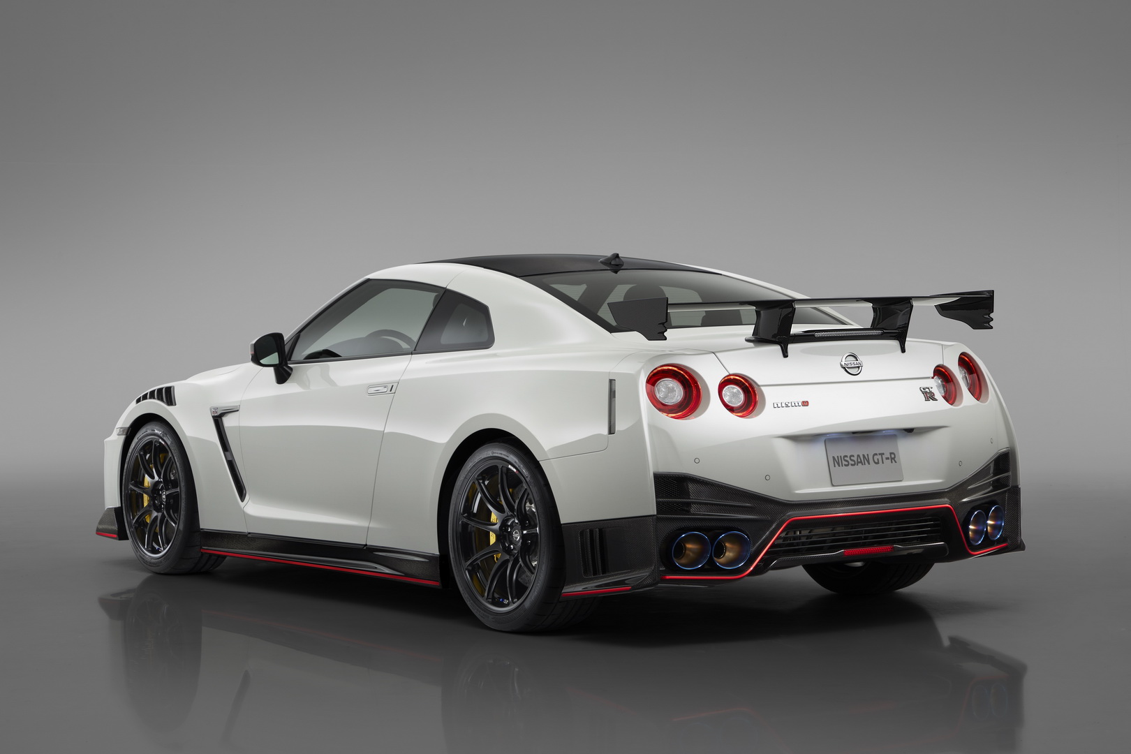 Nissan Prices 2020 GT-R From $113,540, NISMO From $210,740; Drops Over 120 Photos Too