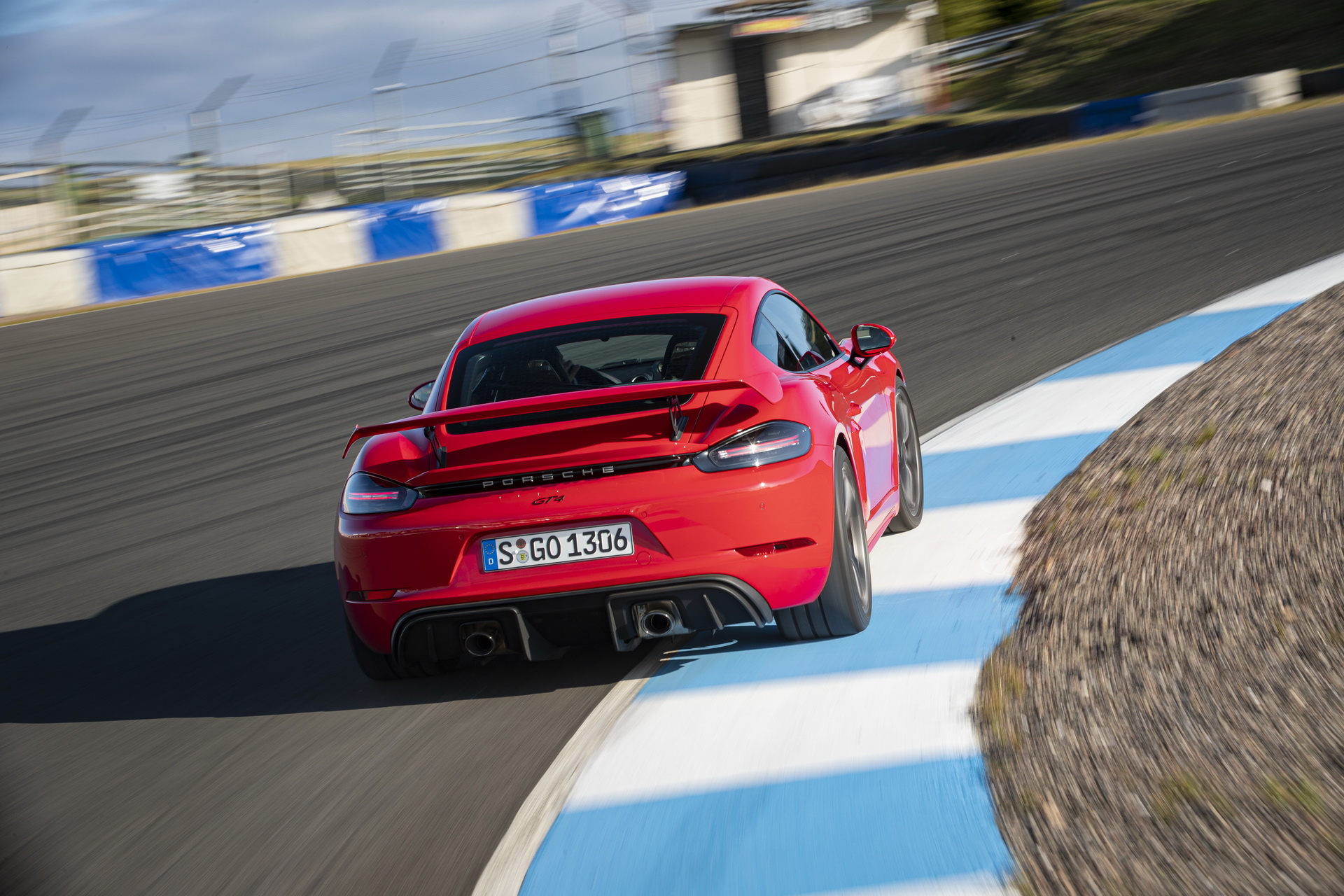 Massive Gallery Lets Us Bask In The Glory Of The 2020 Porsche 718 Cayman GT4