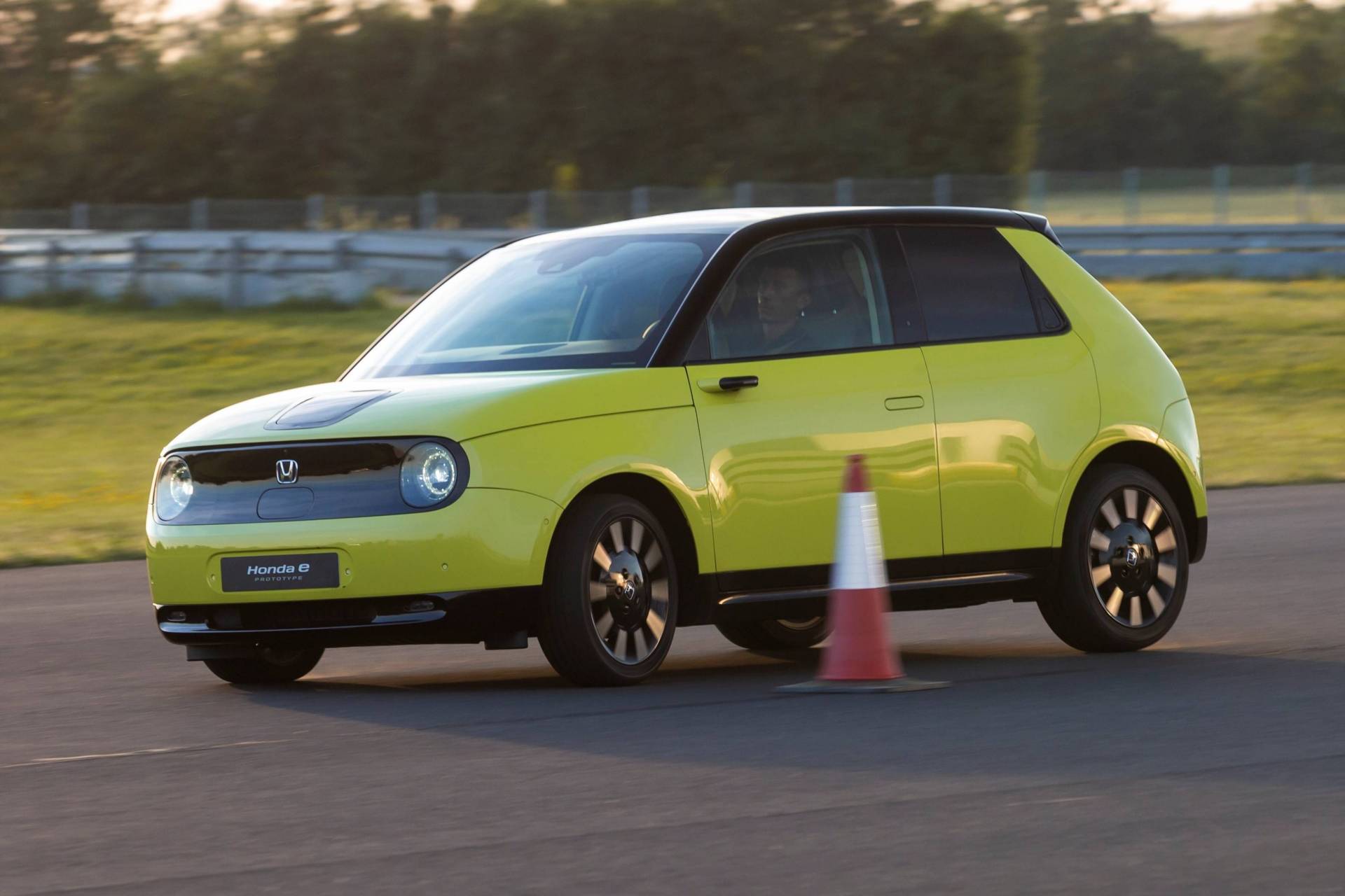 Honda e’s Electric Motor Delivers 150 PS And 300 Nm Of Torque