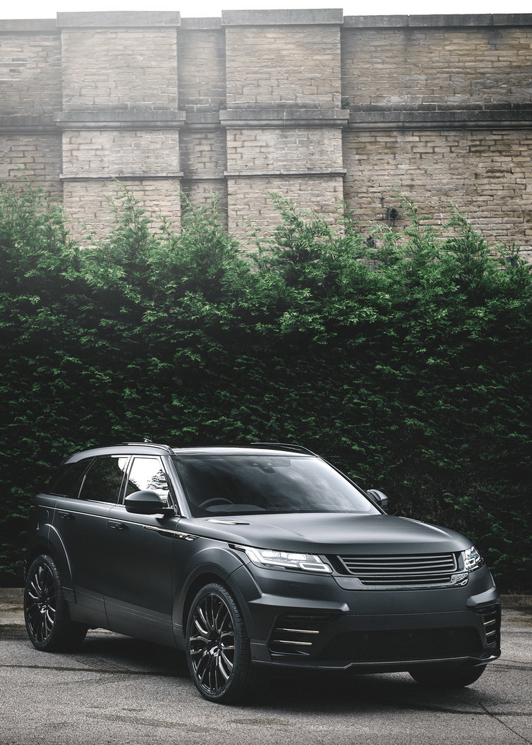 Blacked-Out Range Rover Velar Wants Way More Than A Drink To Go Home With You