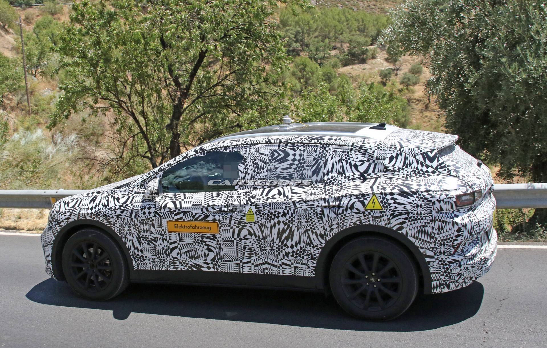 2020 VW ID Crozz Looks Less Dramatic, More Practical Than The Concept