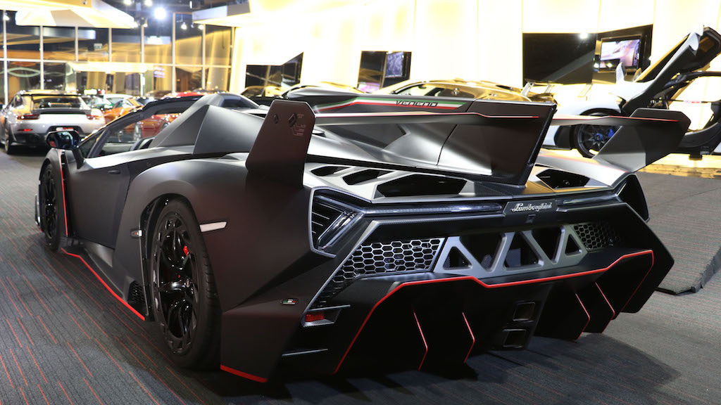 Carbon Lamborghini Veneno Roadster Is The Ultimate Way To Show Off
