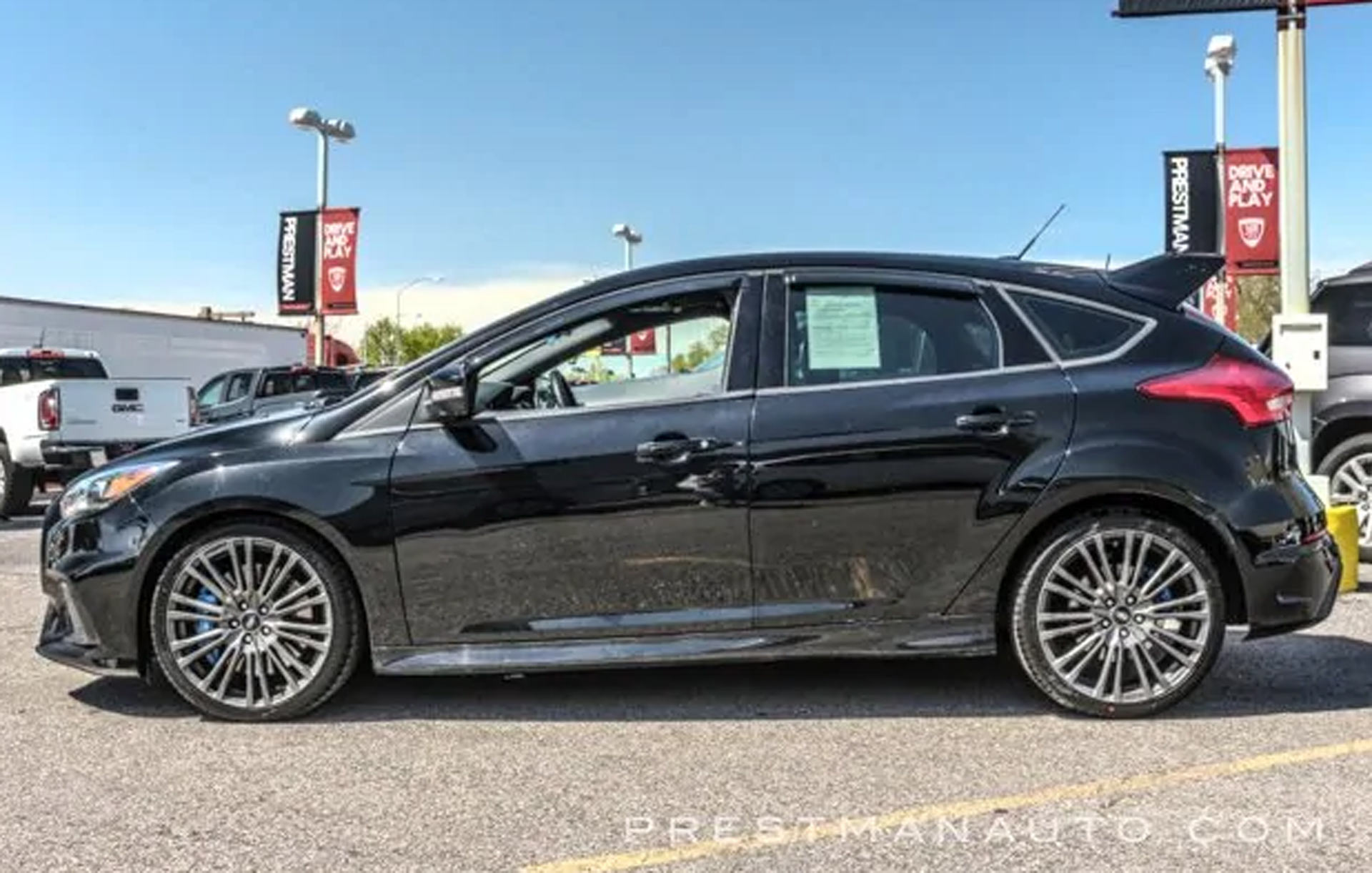 Buy This 2016 Ford Focus RS And Get A… Free Vape?