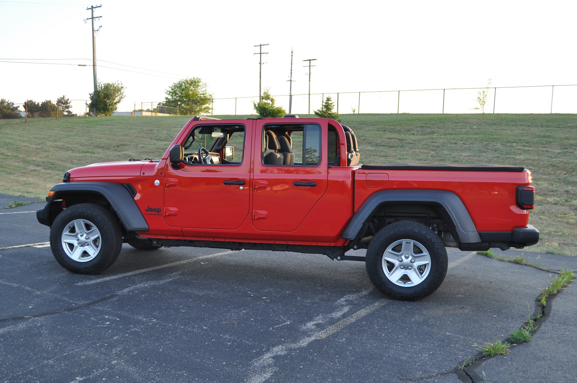 Driven: 2020 Jeep Gladiator Marks The End Of Boring Mid-Size Pickups