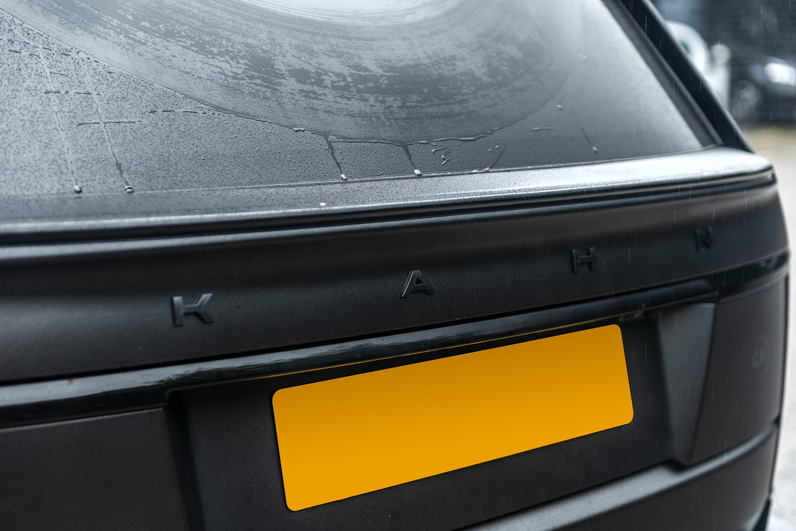 Ride Like A 2016 Football Star With Kahn’s Custom Range Rover V8