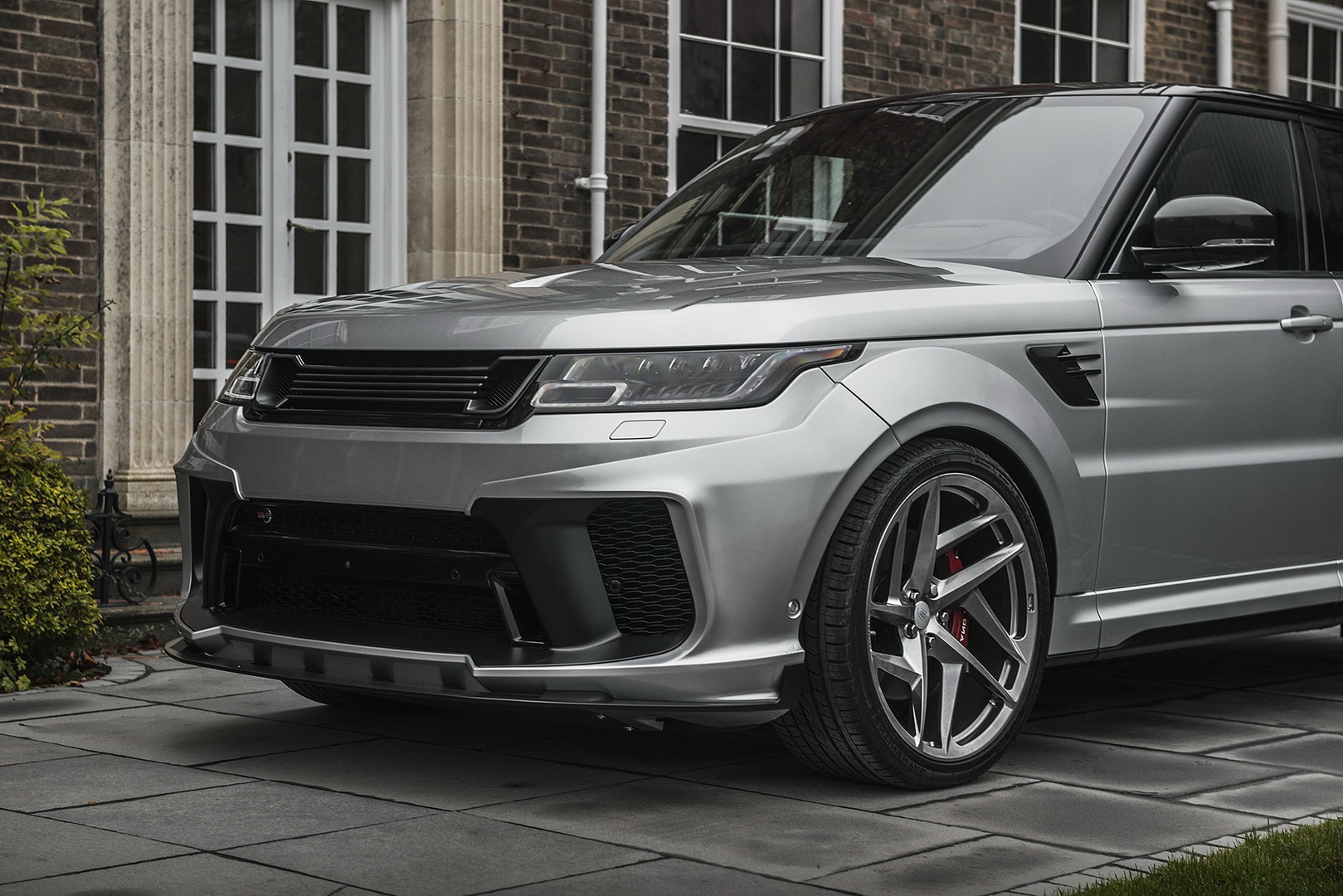 Range Rover Sport SVR By Kahn Goes For A Princely £101k