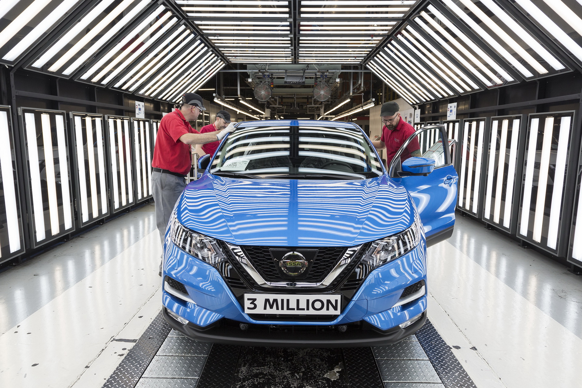 Nissan To Review Car Production In The UK In Case Of No-Deal Brexit