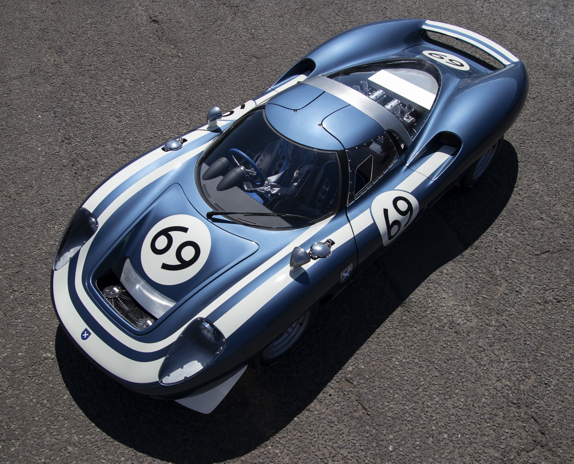 New Ecurie LM69 Reimagines The Classic Jaguar XJ13 Racer For The Road