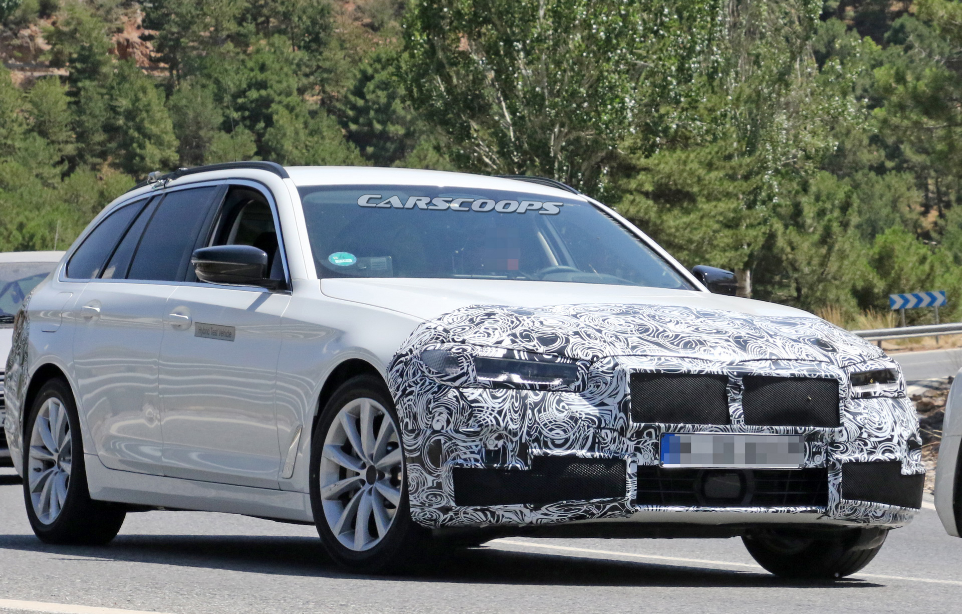 Facelifted 2020 BMW 5-Series Spotted With A Plug-In Hybrid Powertrain