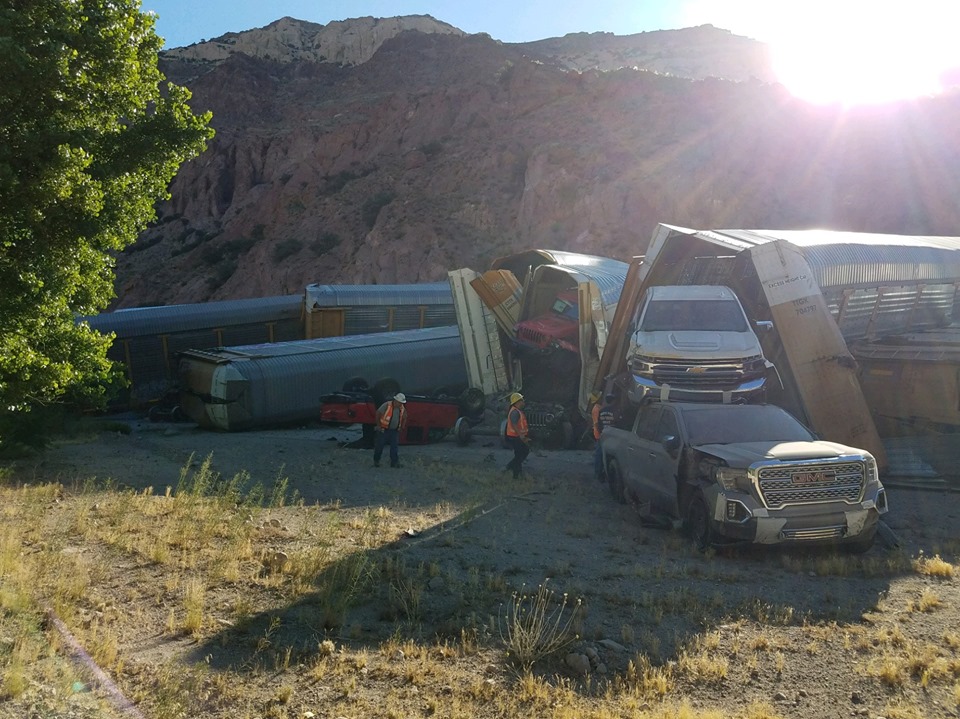 Jeep Gladiators And Other Models Wrecked In Nevada Train Derailment