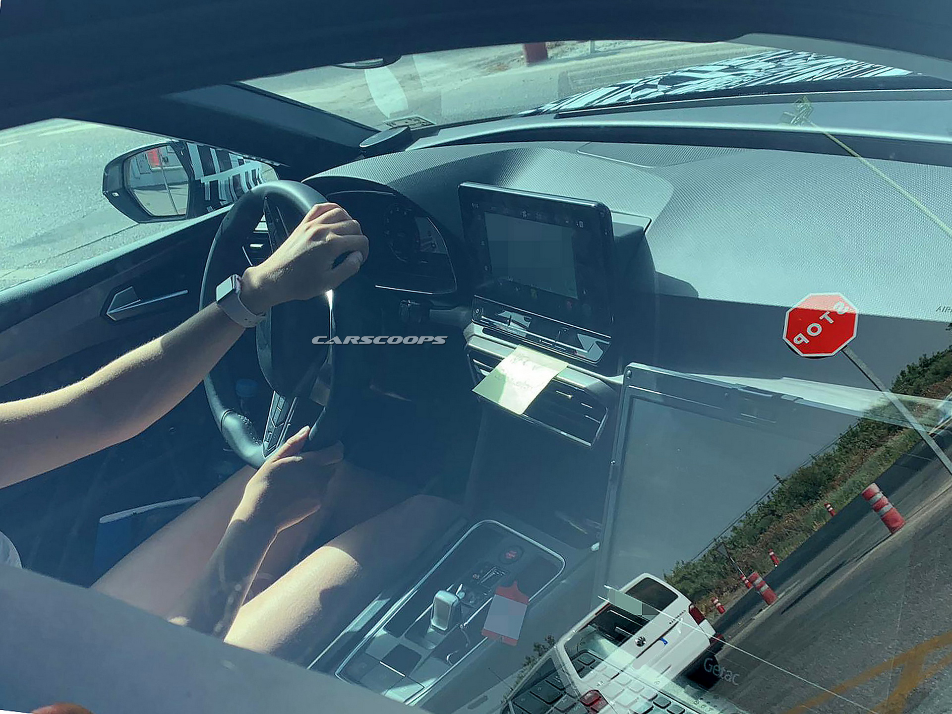 2020 Seat Leon Shows Uncovered Interior For The First Time