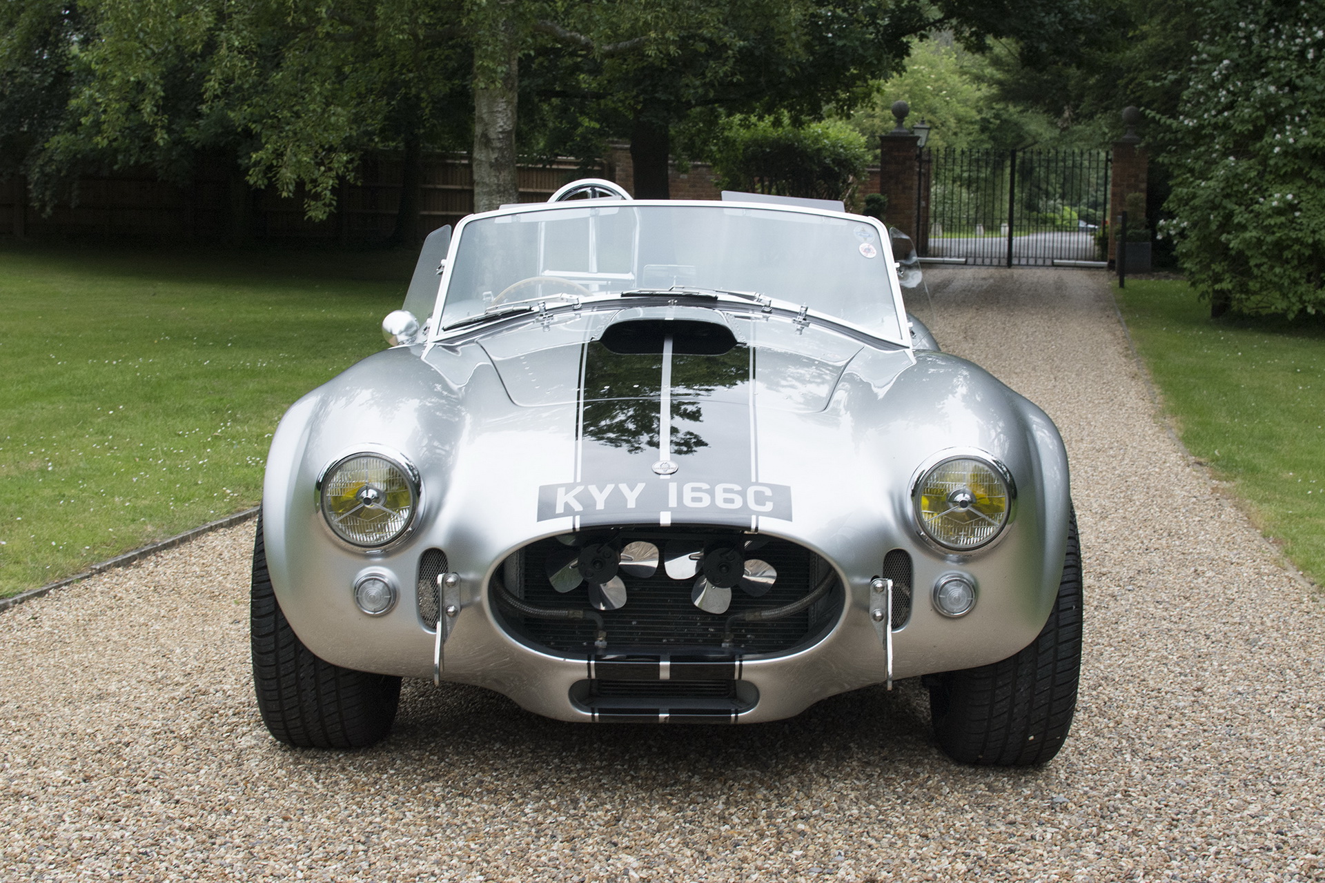 Celebrity-owned Shelby Cobra 427 S/C Recreation Could Become Your Own “Firestarter”