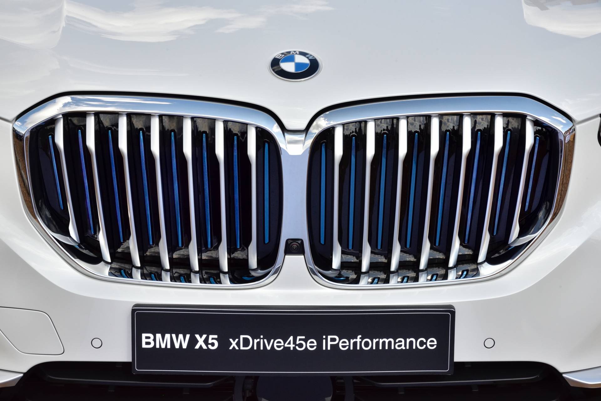 BMW Doubles Battery Production Capacity In Spartanburg For X3, X5 PHEVs