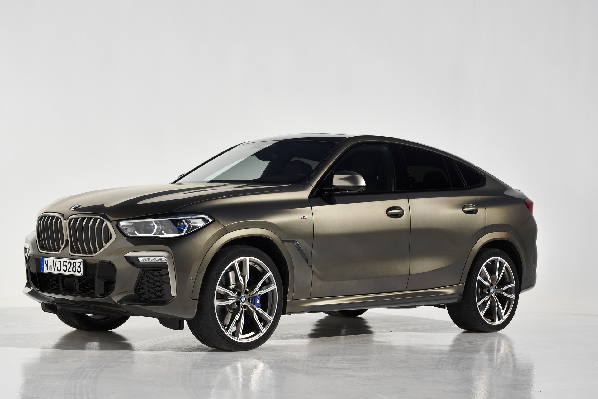 2020 BMW X6 Goes Official With Sportier Styling, 523 HP V8 Engine