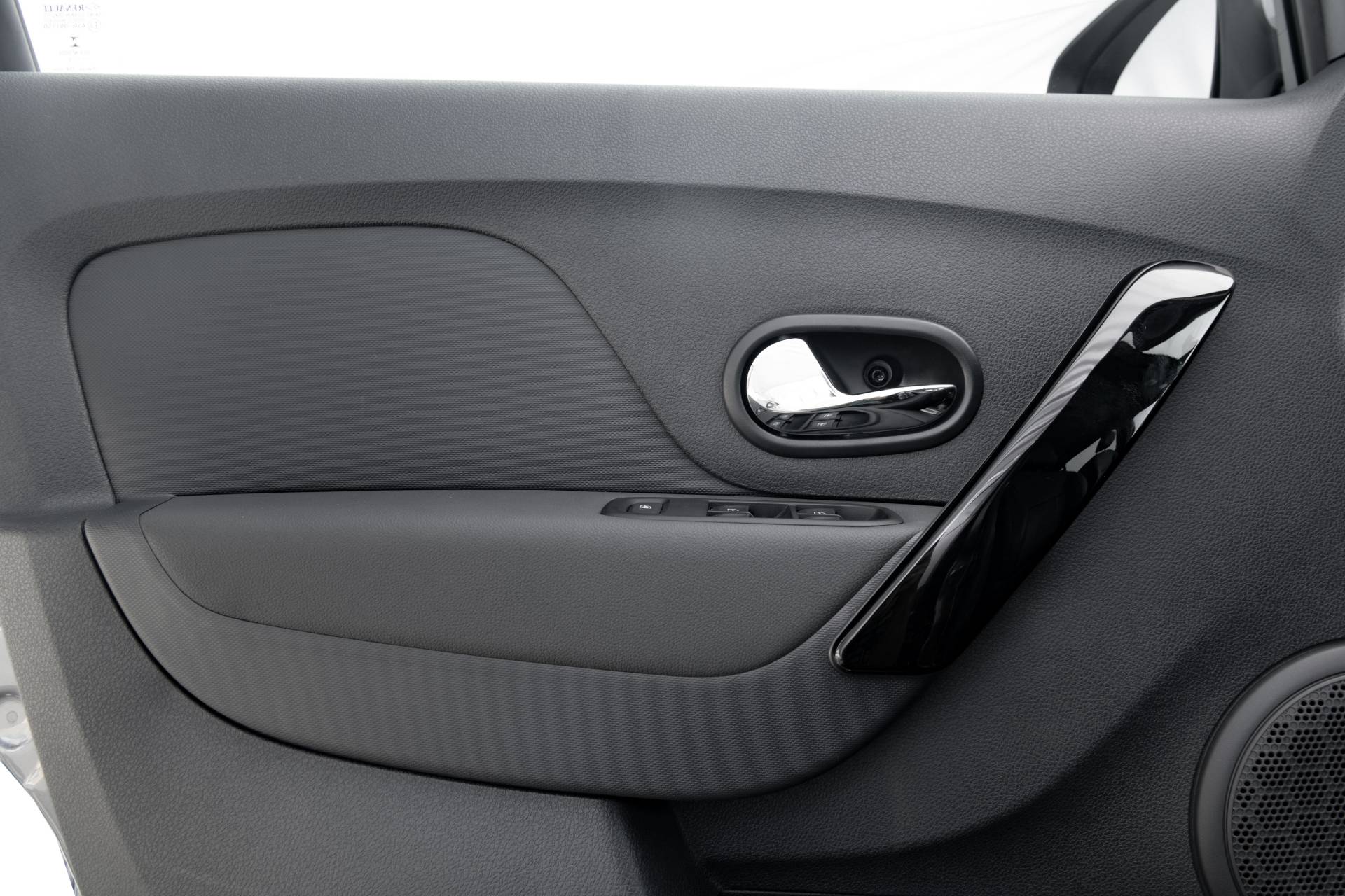 2020 Renault Logan, Sandero And Stepway Unveiled In Brazil With New Styling, CVT Option