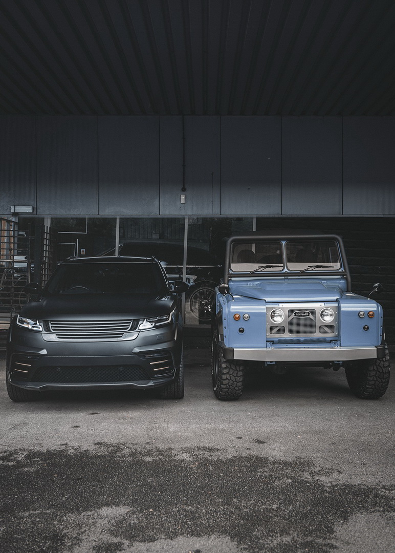 Blacked-Out Range Rover Velar Wants Way More Than A Drink To Go Home With You