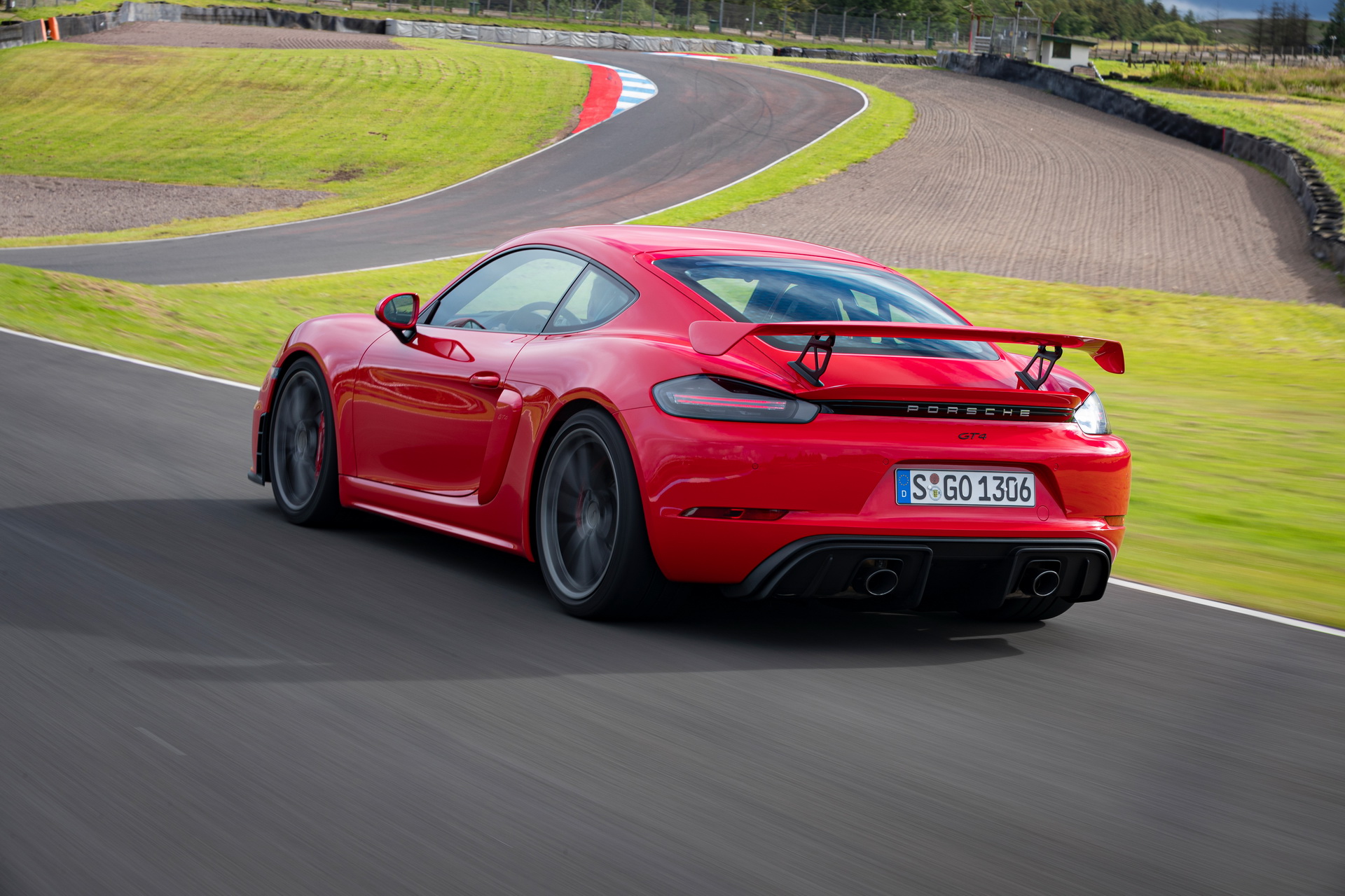 Massive Gallery Lets Us Bask In The Glory Of The 2020 Porsche 718 Cayman GT4