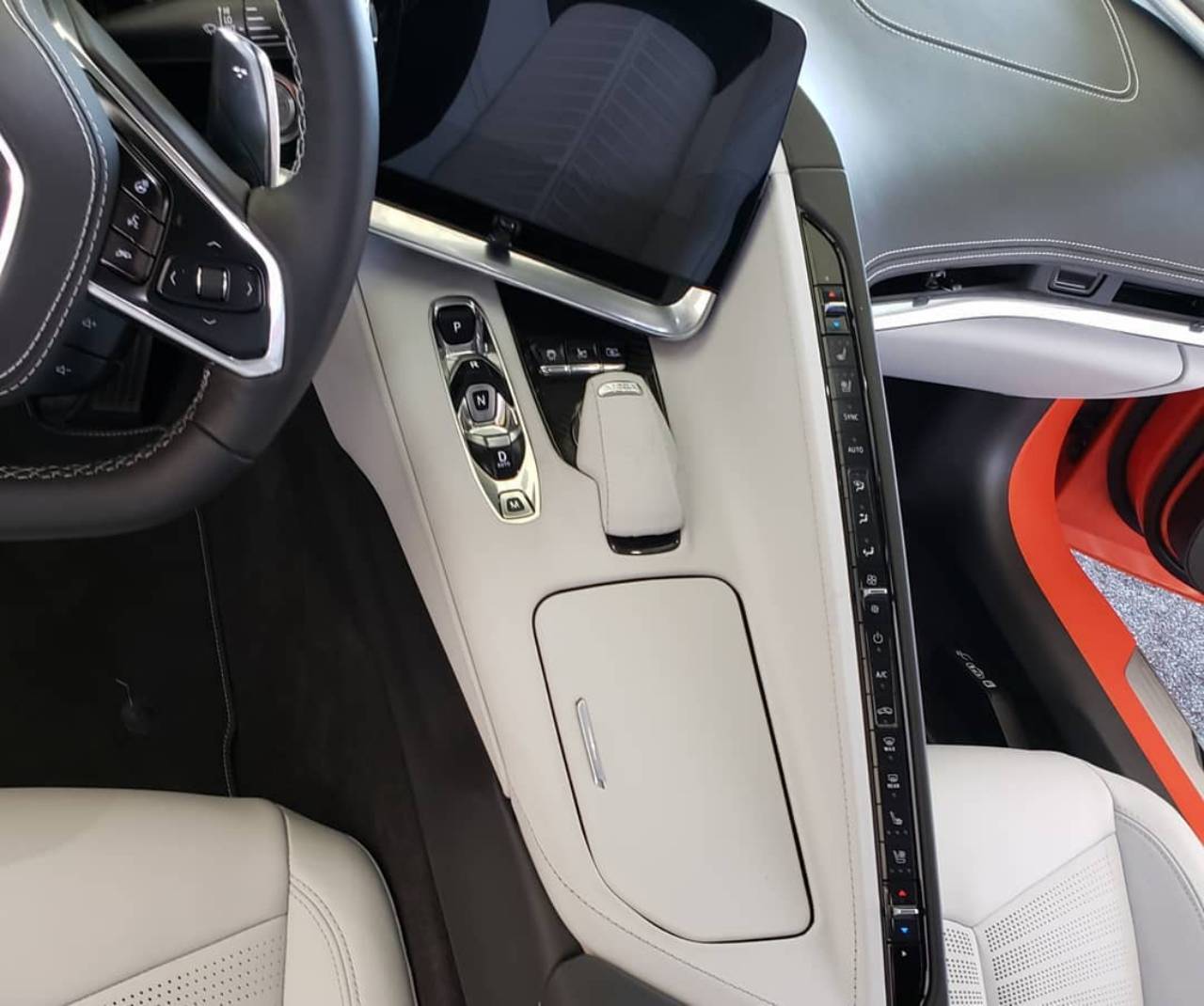 Watch 2020 Corvette Stingray’s Front End Lift System Do Its Thing