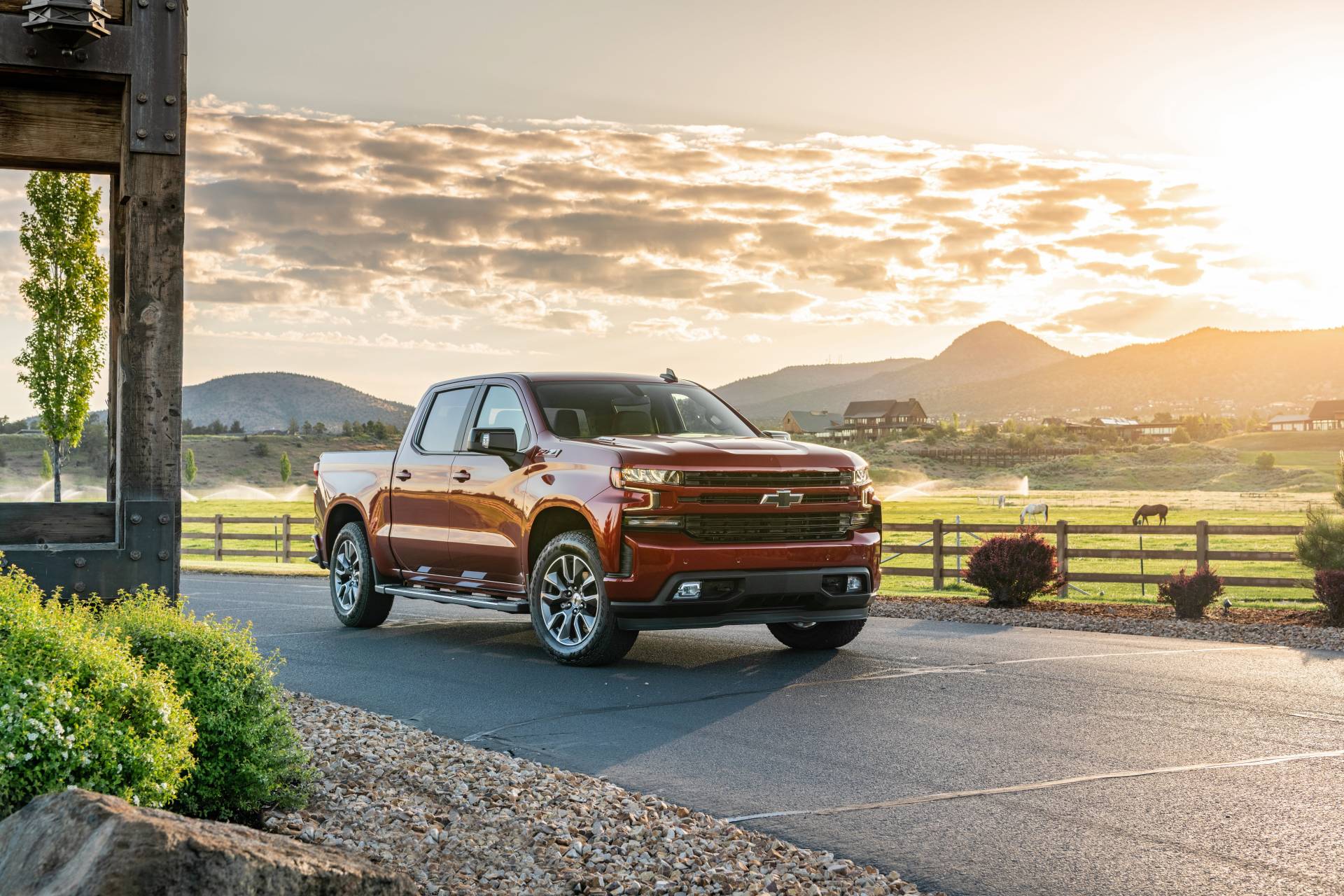 2020 Chevy Silverado 1500 Diesel Tops Rivals With EPA-Estimated 33 MPG Highway