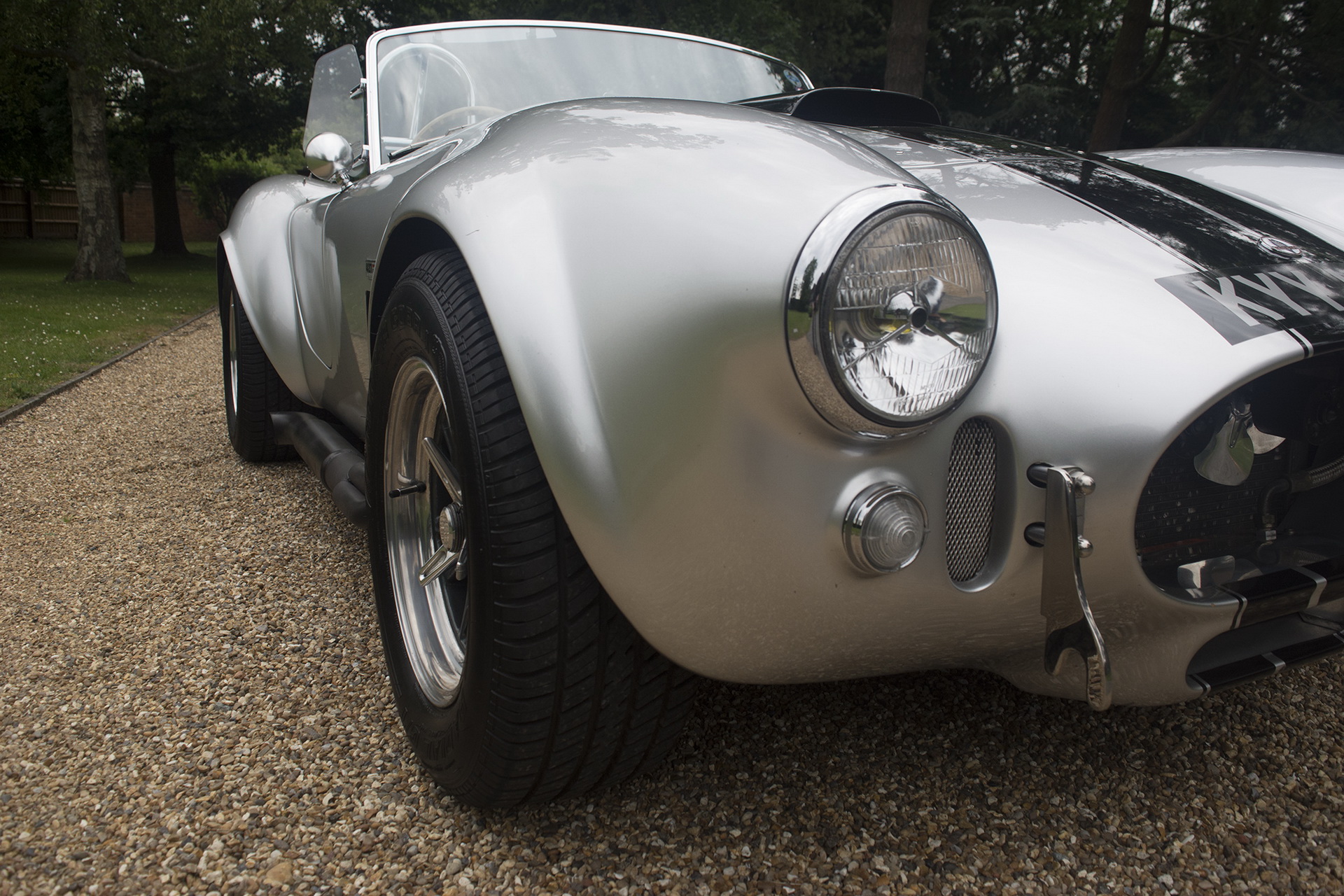 Celebrity-owned Shelby Cobra 427 S/C Recreation Could Become Your Own “Firestarter”