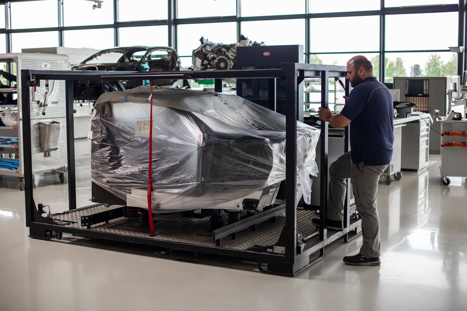 Bugatti Chiron Production Hits New Milestone, Less Than 100 Are Still Up For Grabs