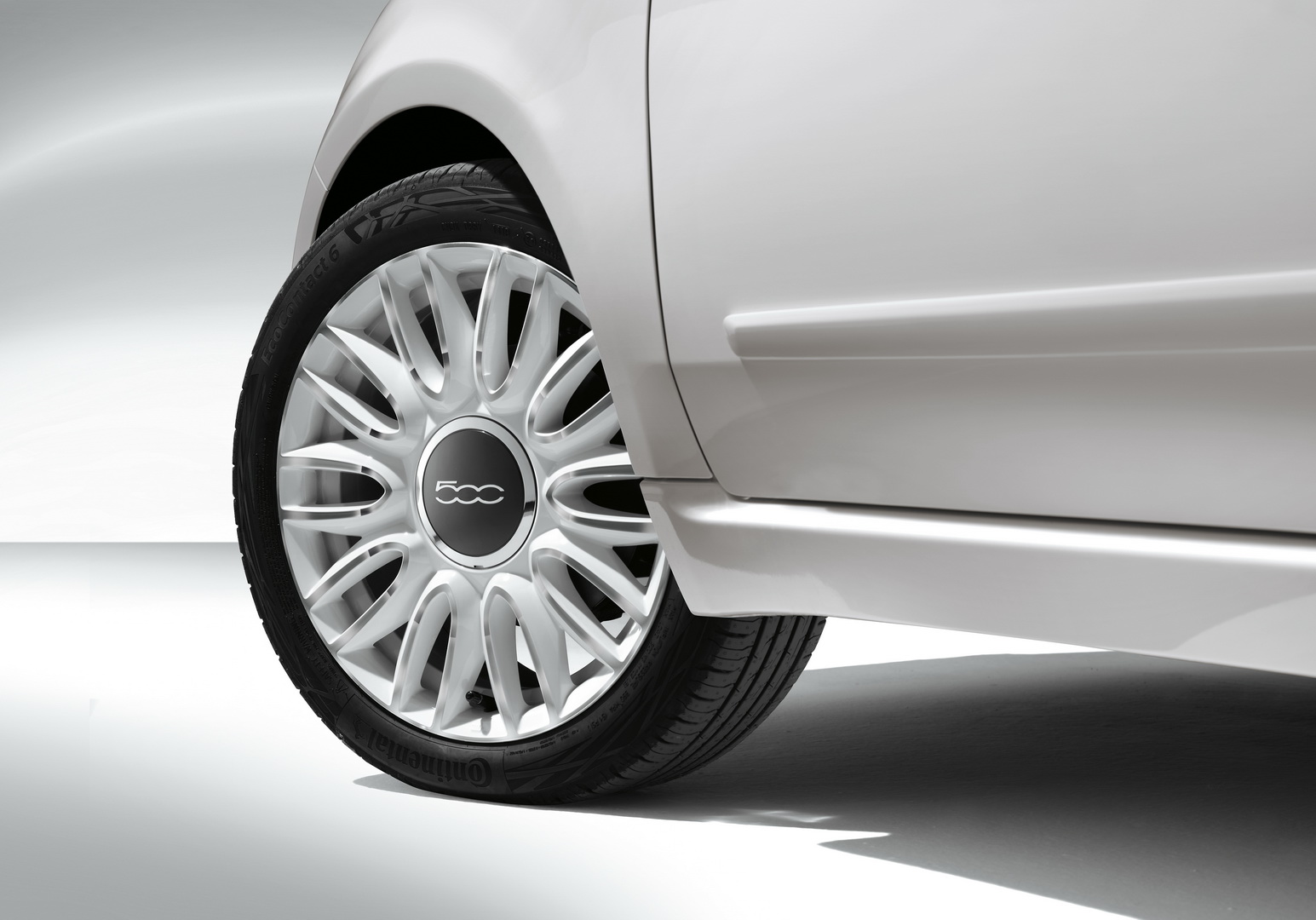 Fiat 500 Gets Its Umpteenth Special Edition: The Dolcevita