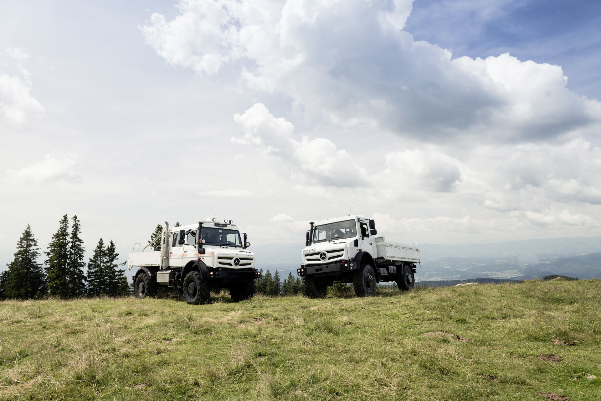 Mercedes-Benz Brings New G-Class And Unimog Together For A Summit