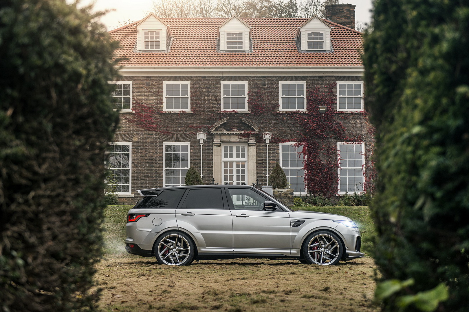 Range Rover Sport SVR By Kahn Goes For A Princely £101k