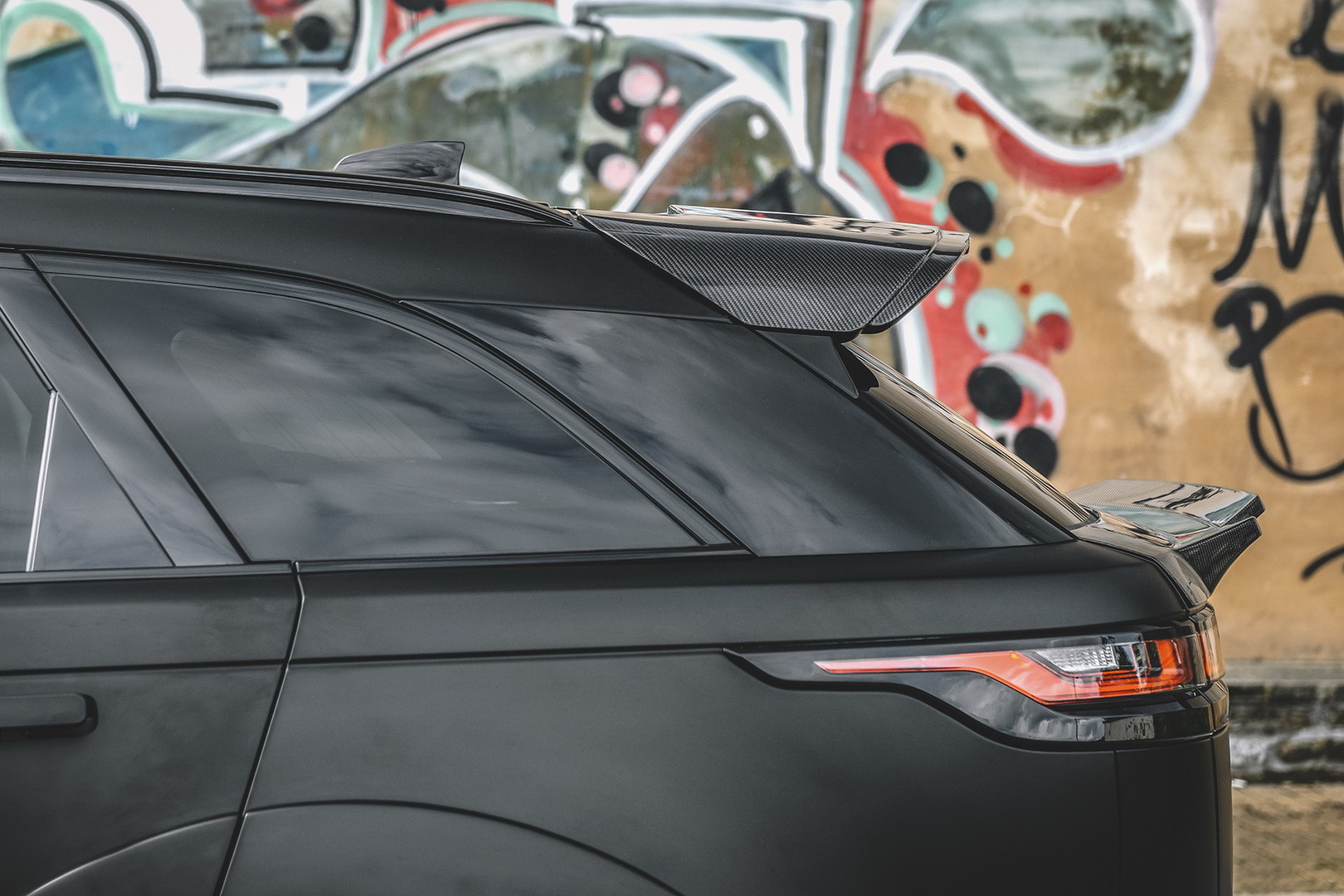 Blacked-Out Range Rover Velar Wants Way More Than A Drink To Go Home With You