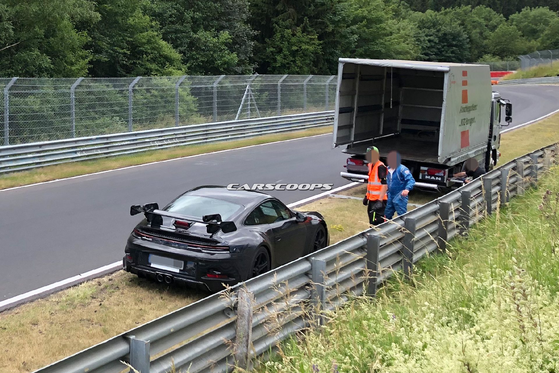 2020 Porsche 911 GT3 Test Car Breaks Down In The Middle Of A ‘Ring Session