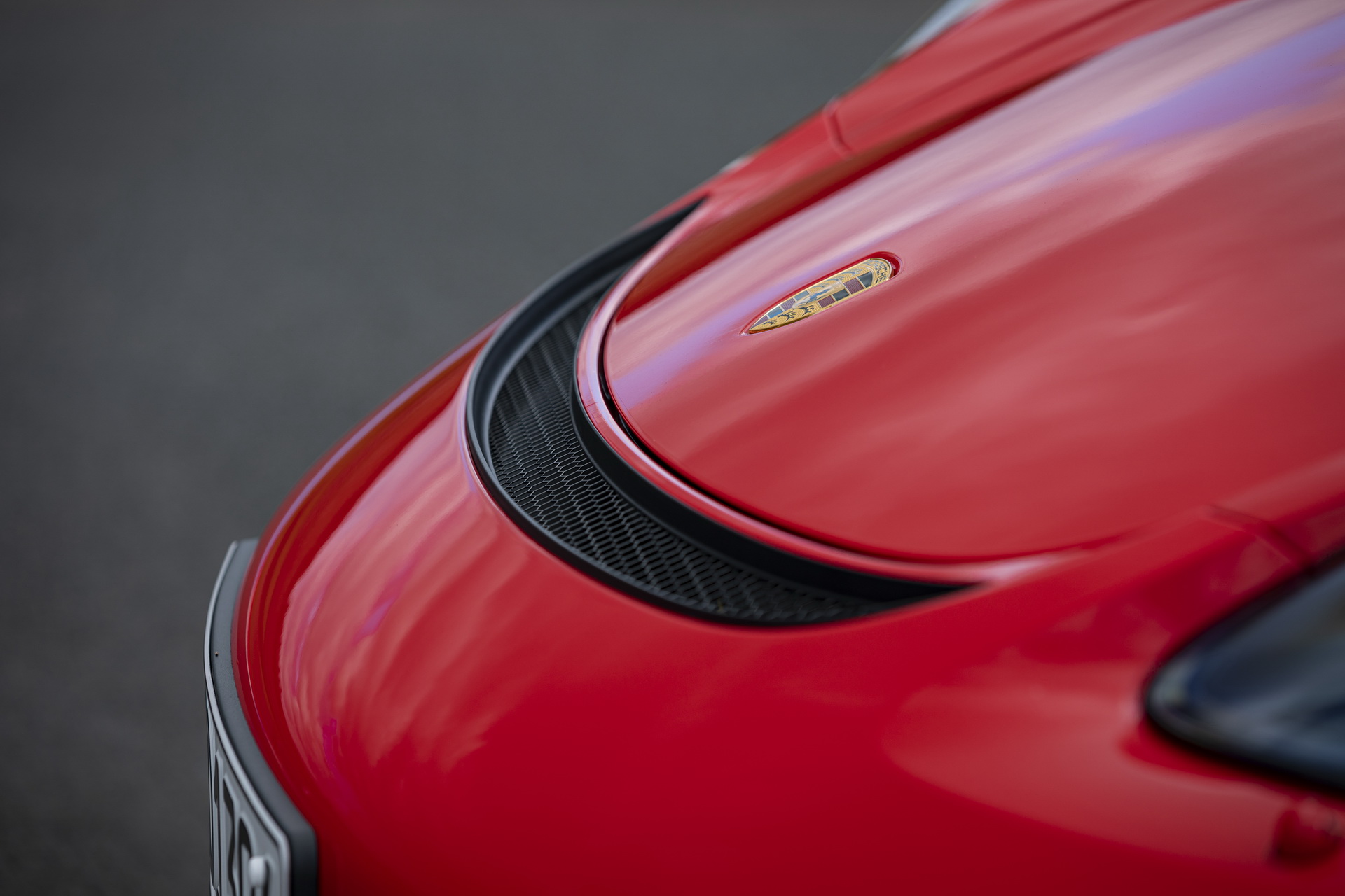 Massive Gallery Lets Us Bask In The Glory Of The 2020 Porsche 718 Cayman GT4