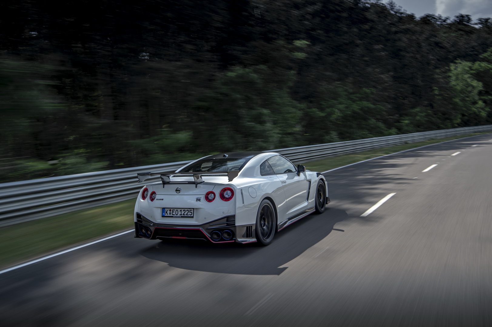 Nissan Prices 2020 GT-R From $113,540, NISMO From $210,740; Drops Over 120 Photos Too