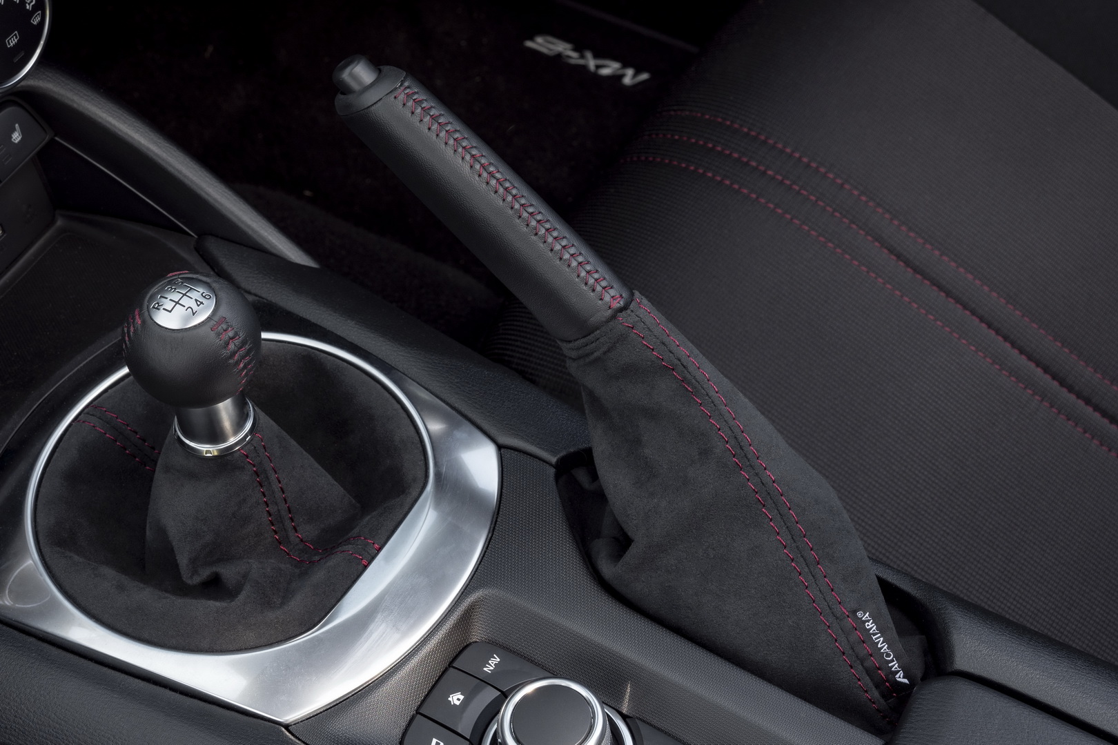 Personalize Your Mazda MX-5 With The Optional Cup And Design Packs