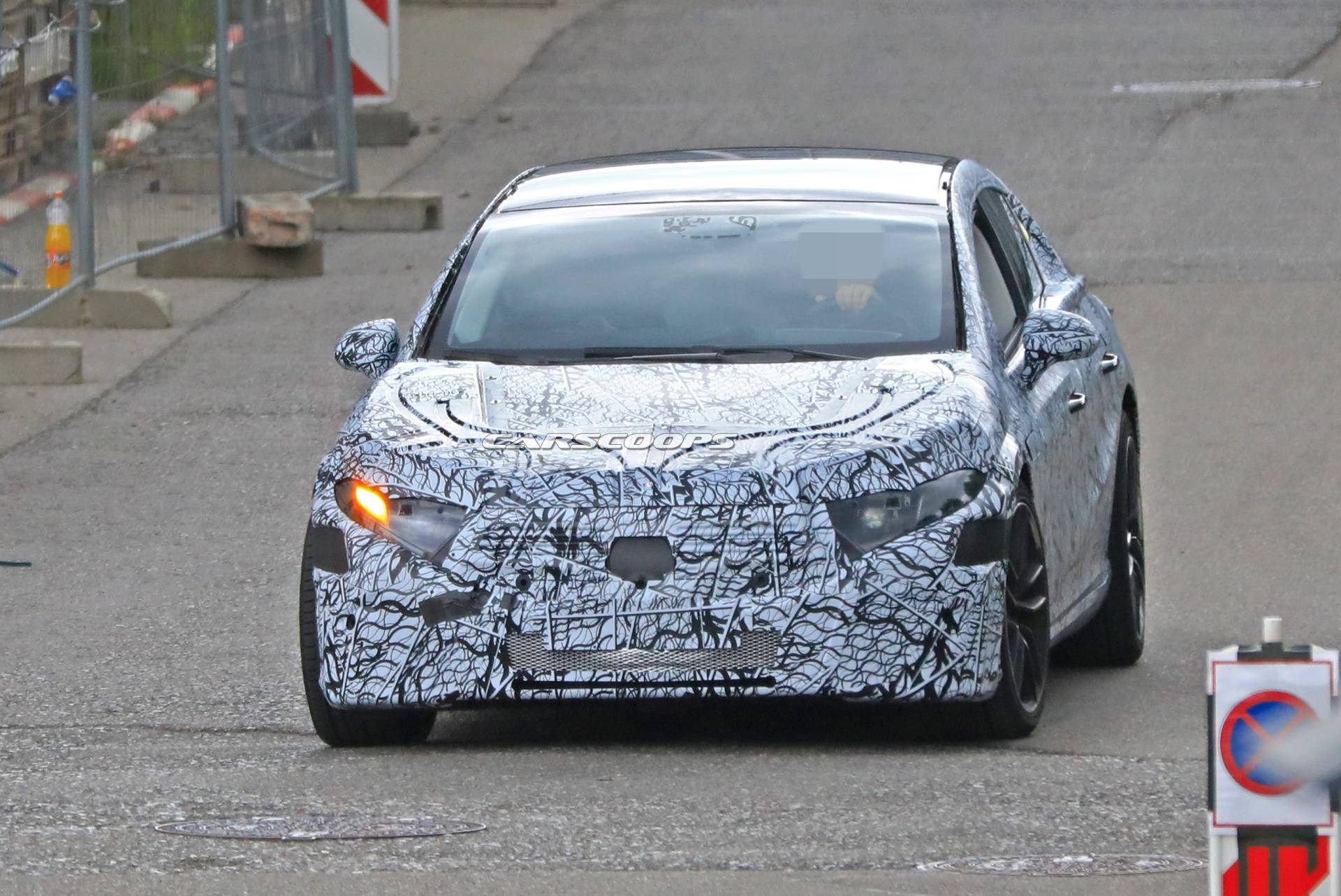 2021 Mercedes EQS Electric Flagship Shows Production Body, Should Porsche Taycan Worry?