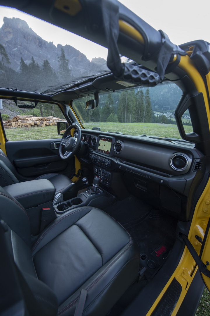 Euro-Spec Jeep Gladiator Getting 256 HP Diesel V6, Will Launch In 2020