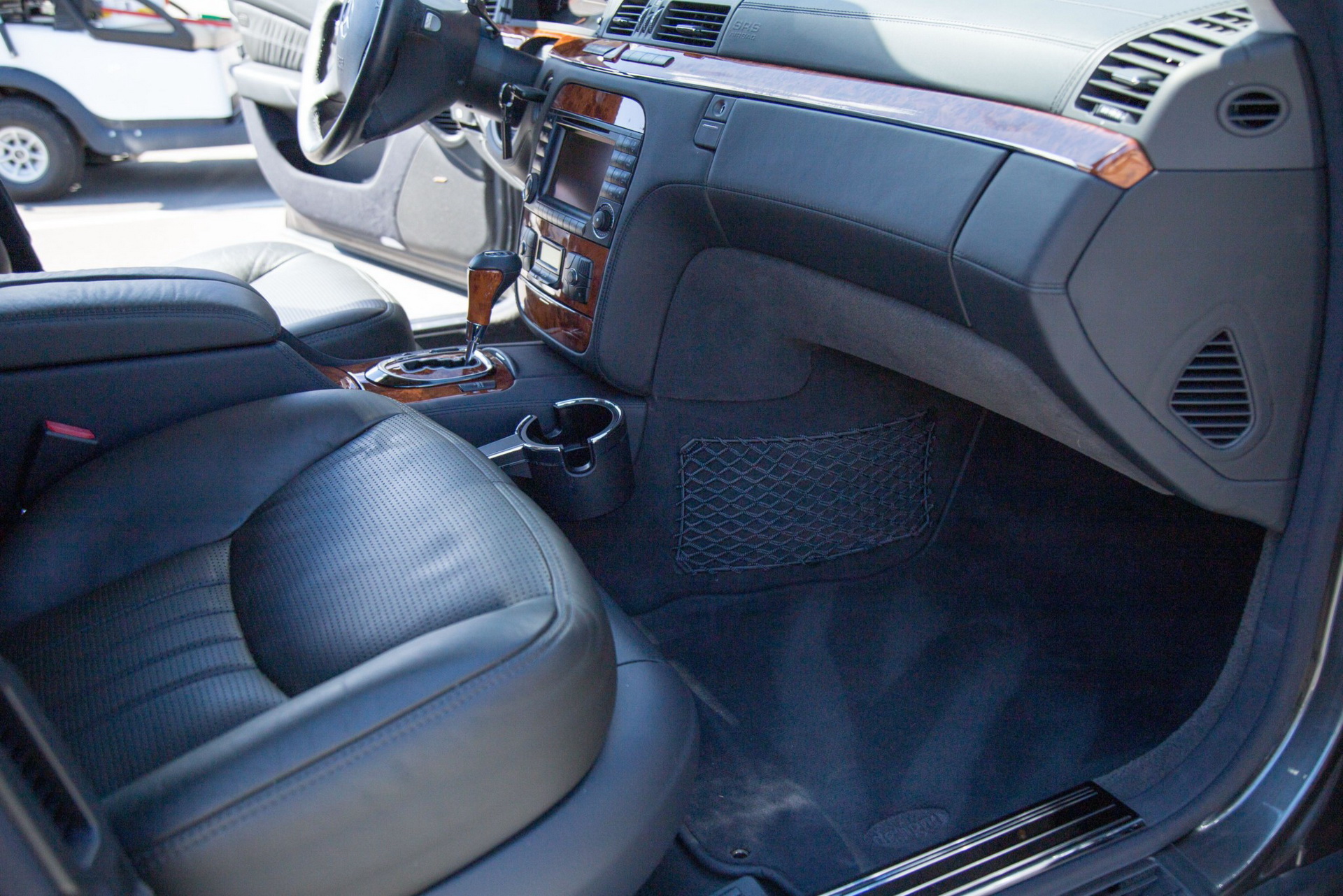 This 2003 Mercedes S55 AMG With Just 6,800 Miles Is As New As It Gets For A W220