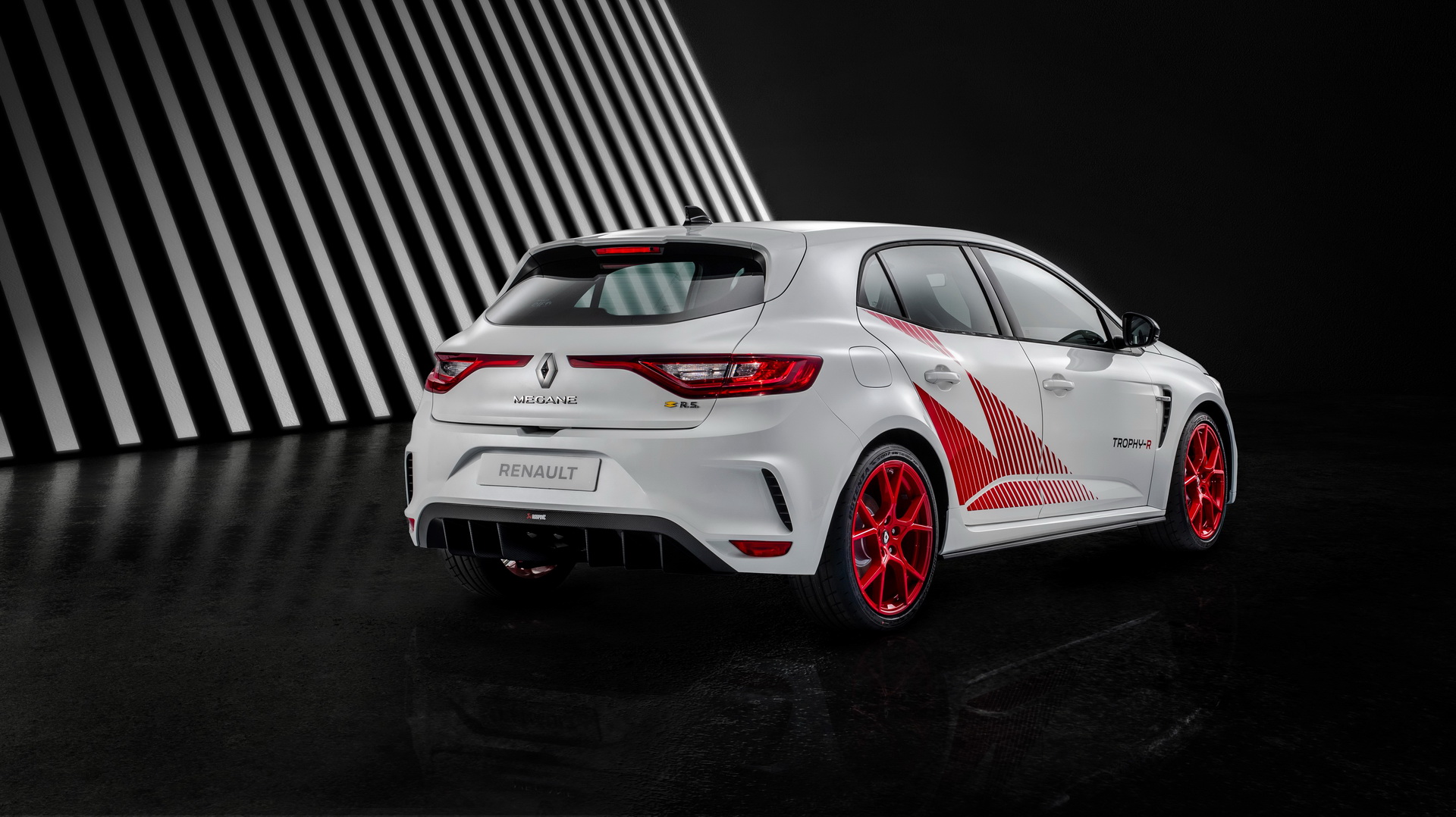 Renault Details Megane RS Trophy-R, The Purest Hot Hatch Of Them All