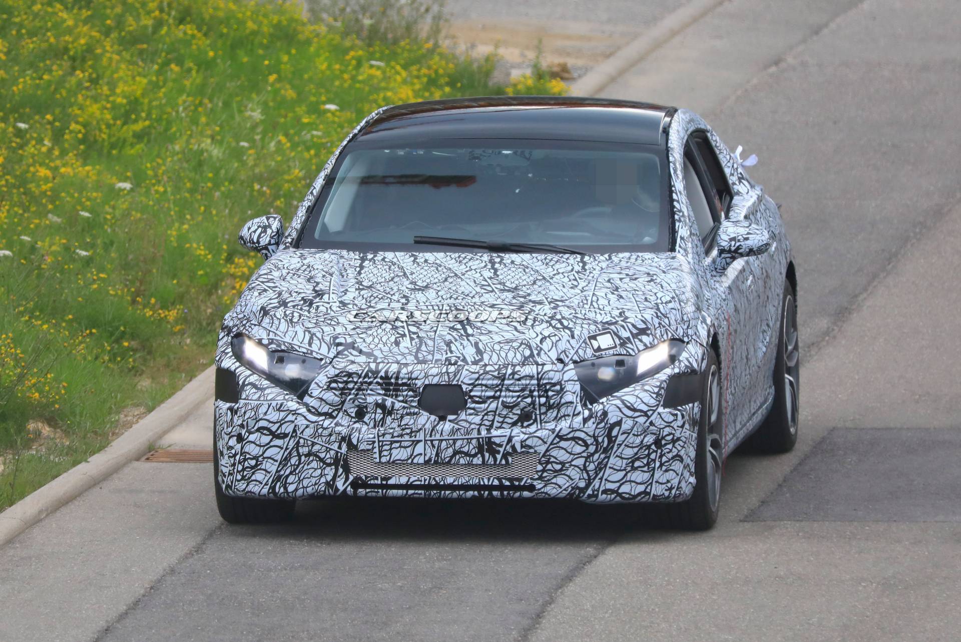 2021 Mercedes EQS Electric Flagship Shows Production Body, Should Porsche Taycan Worry?