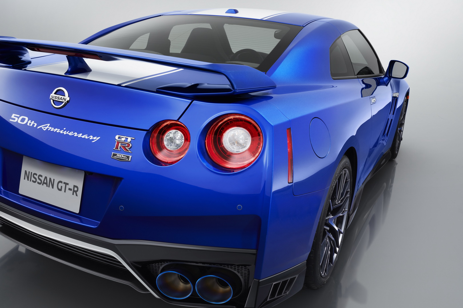 Nissan Prices 2020 GT-R From $113,540, NISMO From $210,740; Drops Over 120 Photos Too