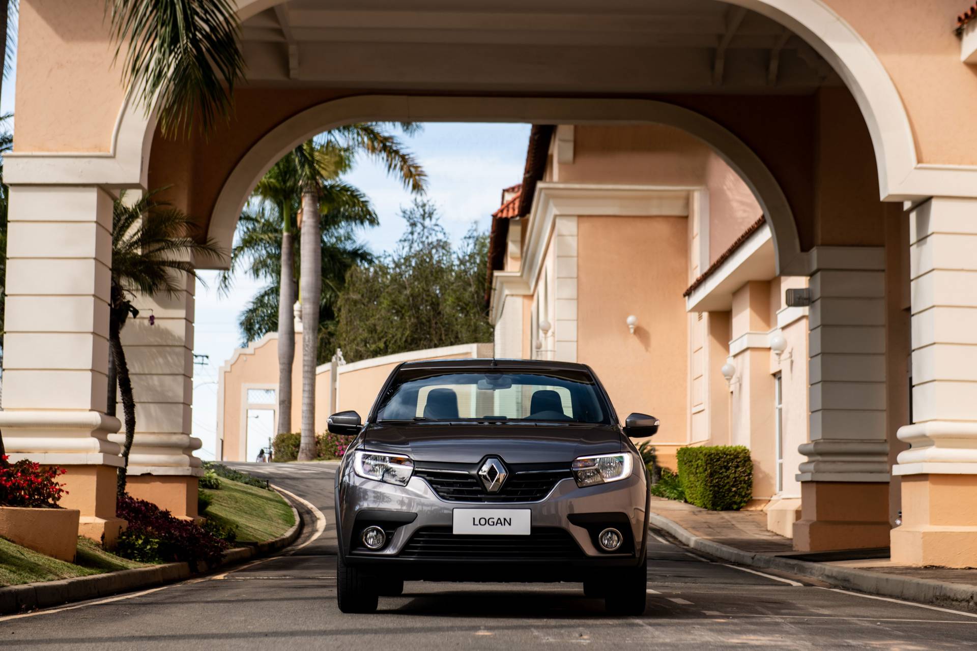 2020 Renault Logan, Sandero And Stepway Unveiled In Brazil With New Styling, CVT Option