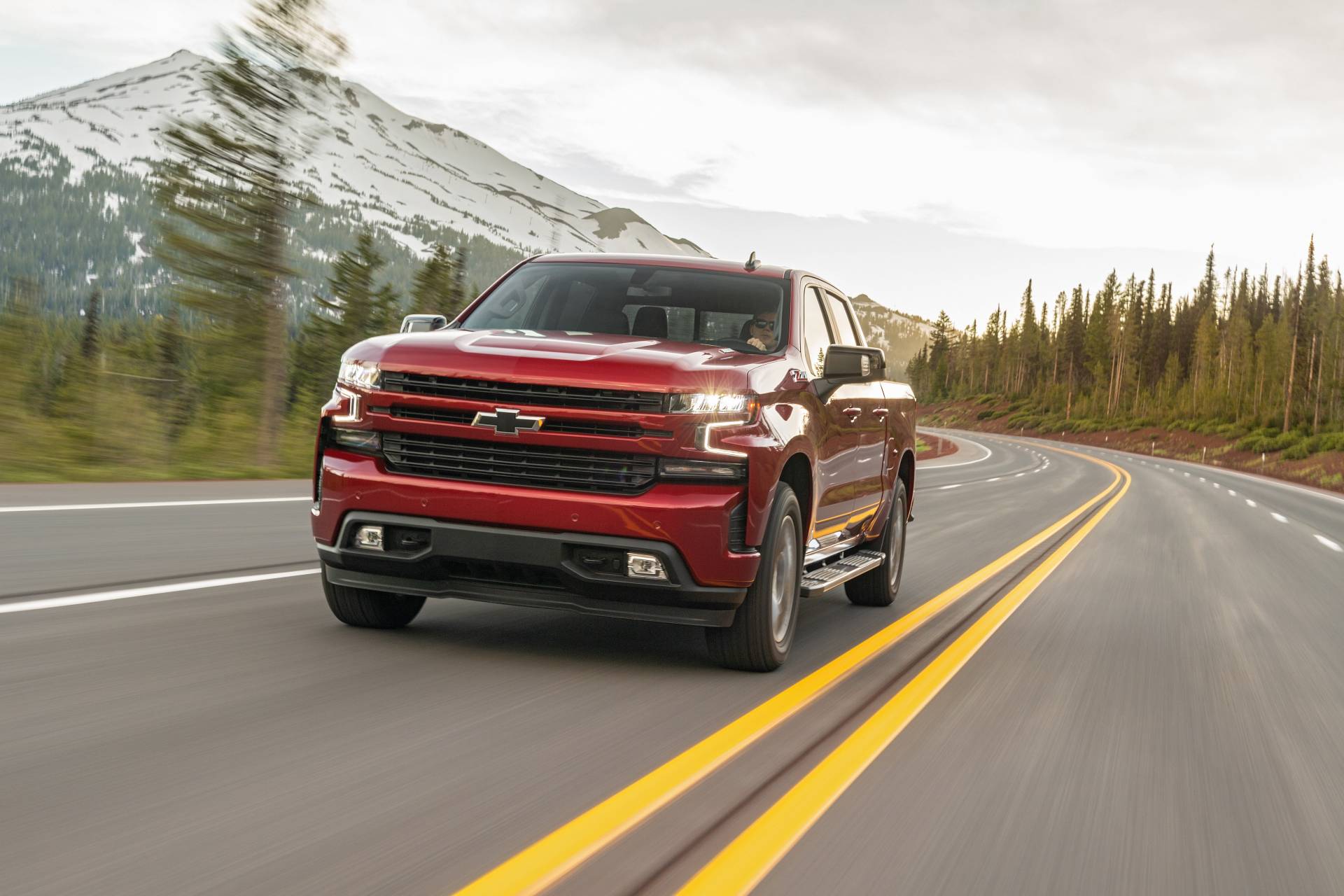 2020 Chevy Silverado 1500 Diesel Tops Rivals With EPA-Estimated 33 MPG Highway