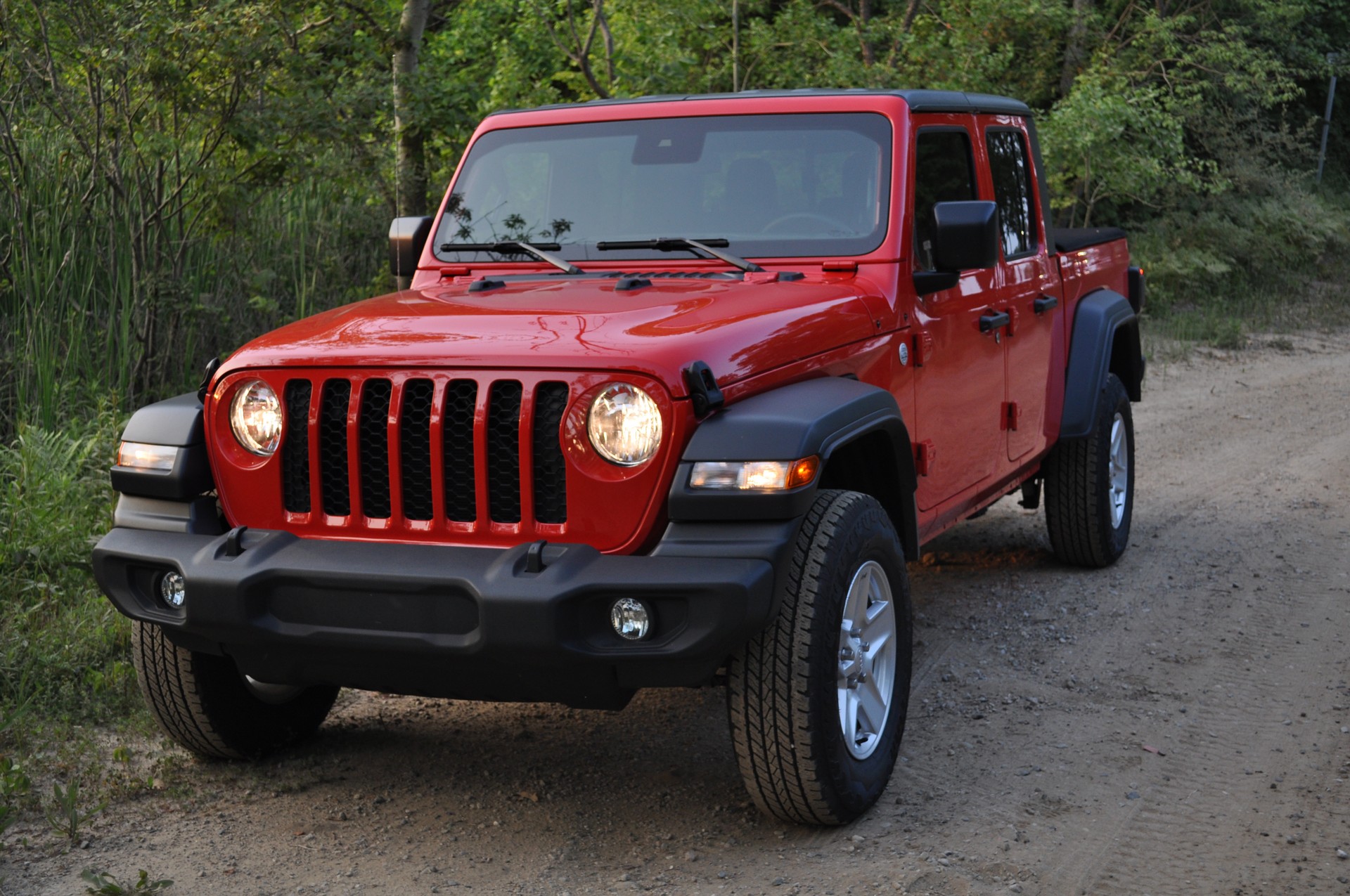 Driven: 2020 Jeep Gladiator Marks The End Of Boring Mid-Size Pickups