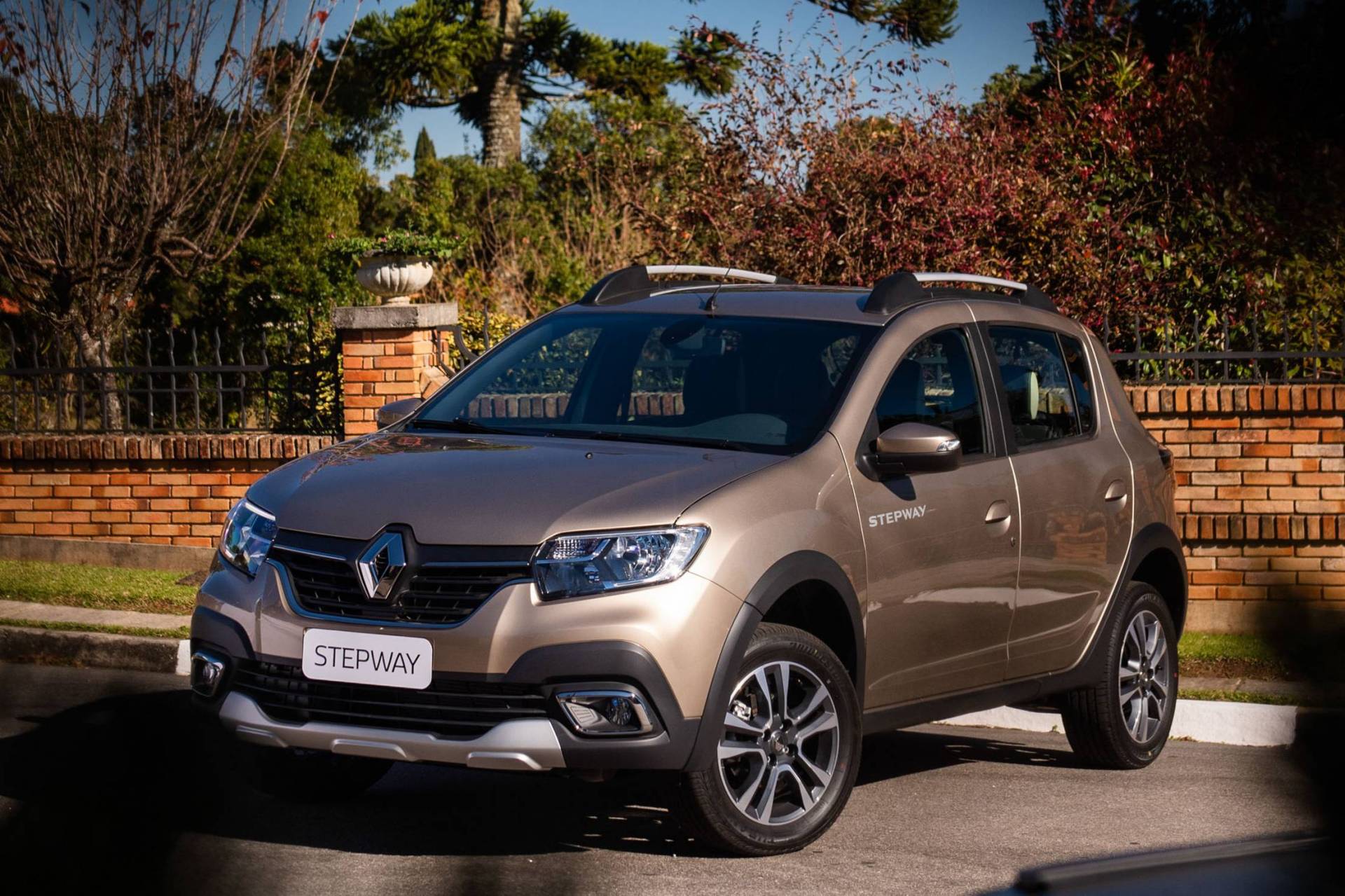 2020 Renault Logan, Sandero And Stepway Unveiled In Brazil With New Styling, CVT Option