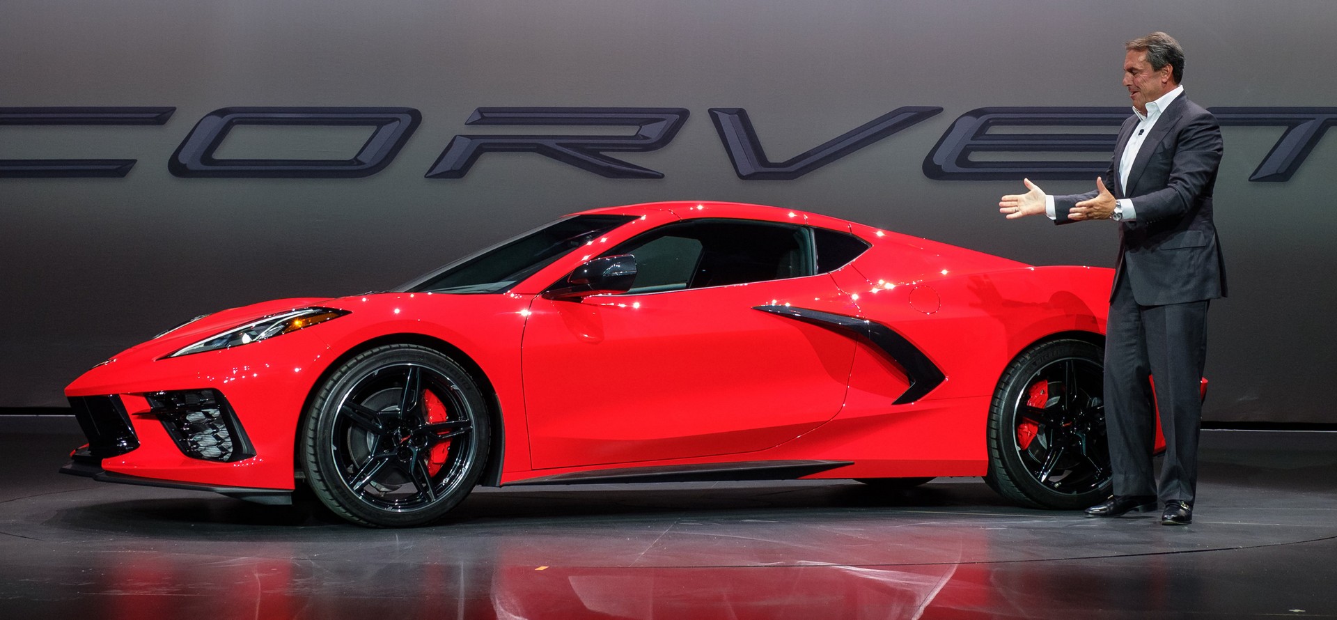 2020 Corvette C8 Is America's Mid-Engine Sports Car For The Masses