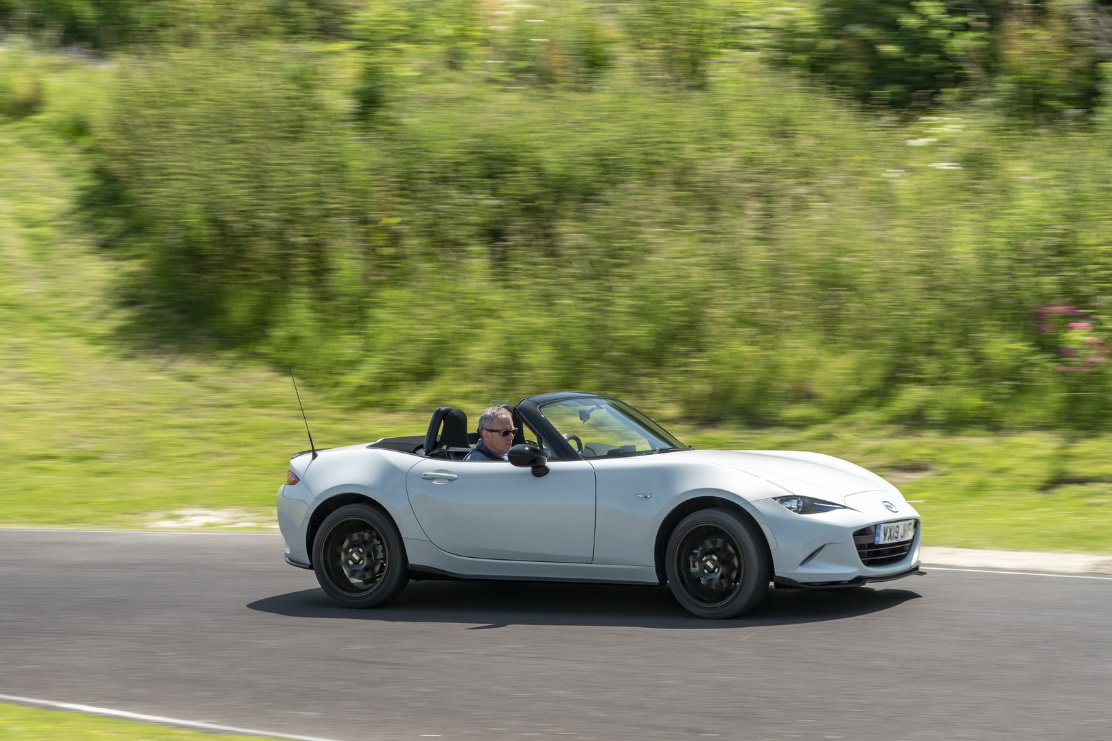 Personalize Your Mazda MX-5 With The Optional Cup And Design Packs