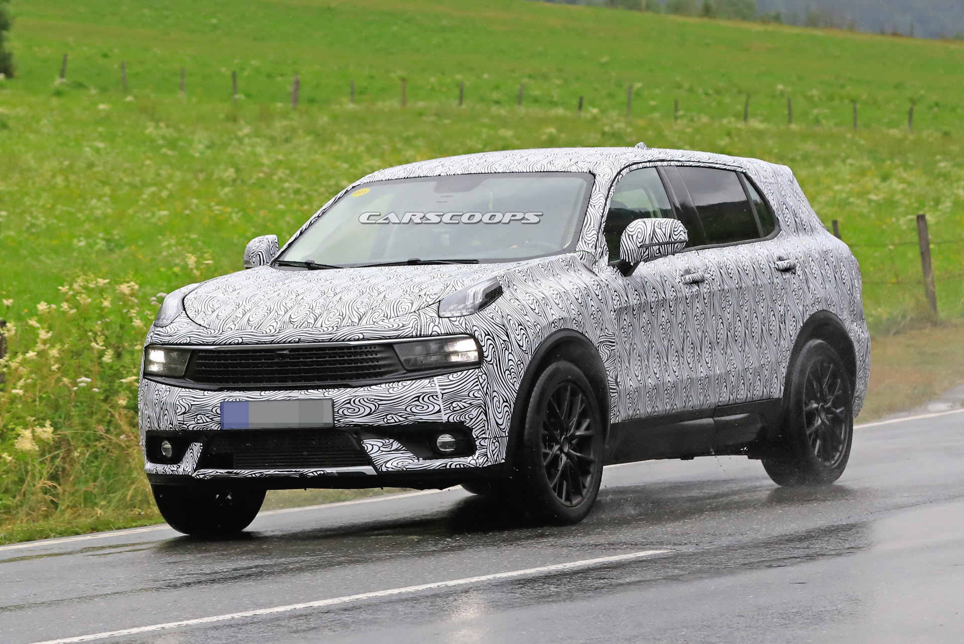 Lynk & Co 7-Seater SUV Prototype Resurfaces On Public Roads